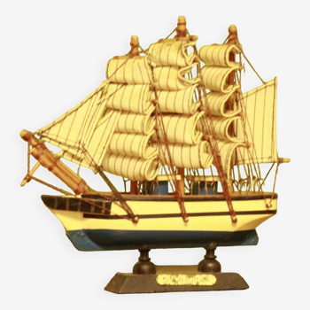Ancienne maquette bateau Simon bolivar