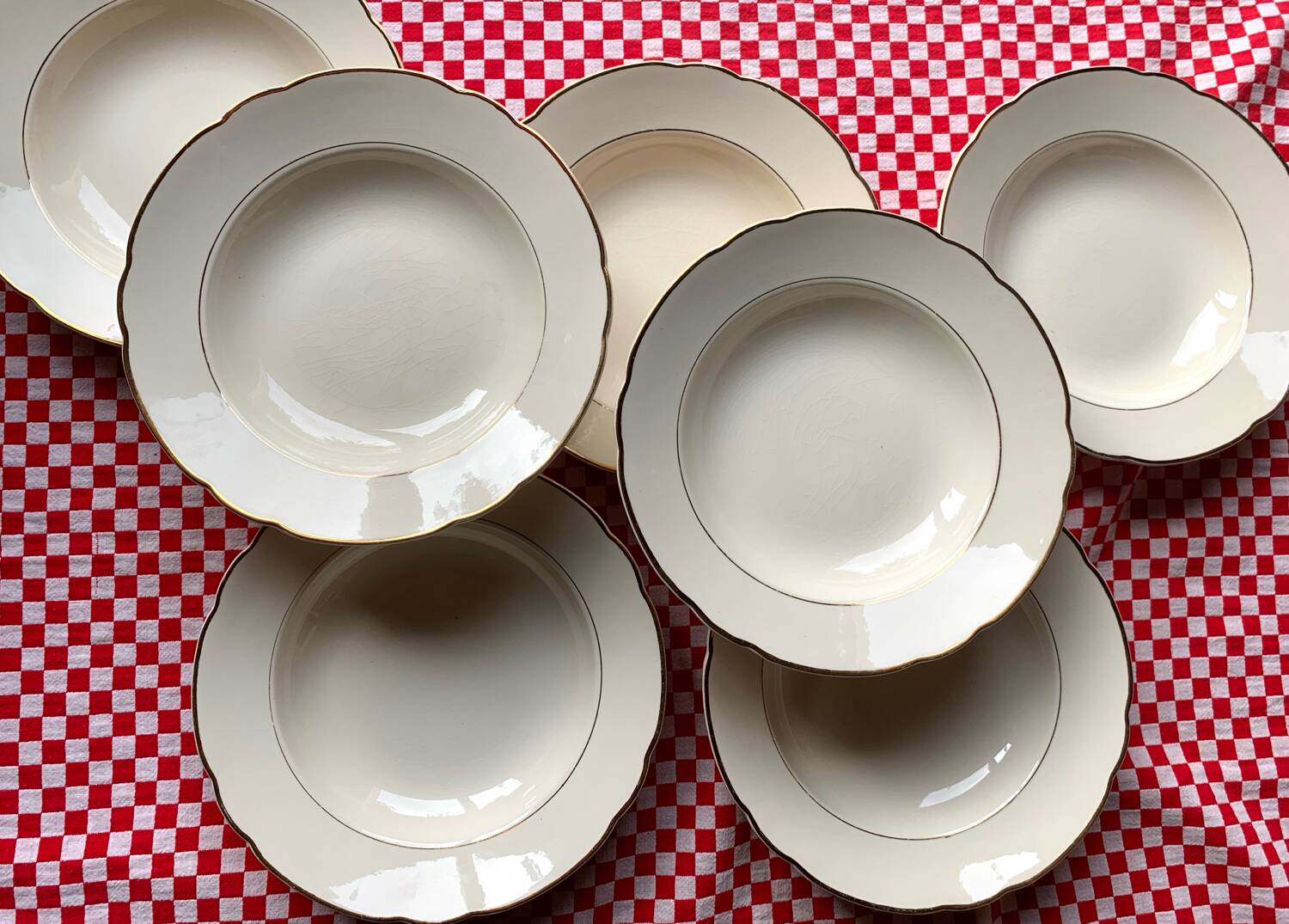 7 ivory and gold deep plates Villeroy and Boch Mettlach