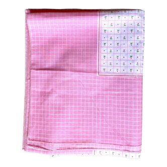 Nappe rectangulaire rose fleurie 150 x120