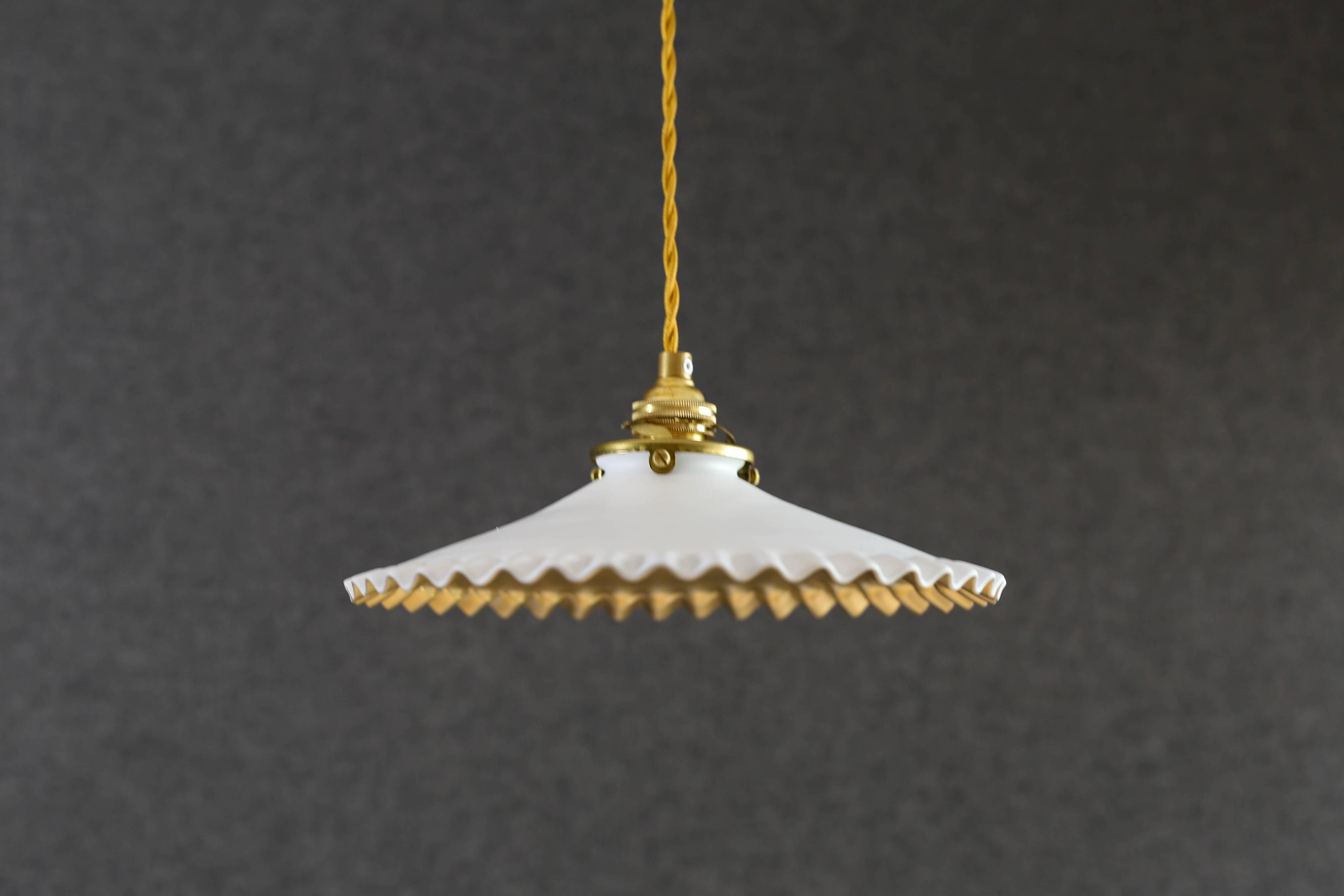 Pendant light in antique glass painted in white and gold - new socket and cable