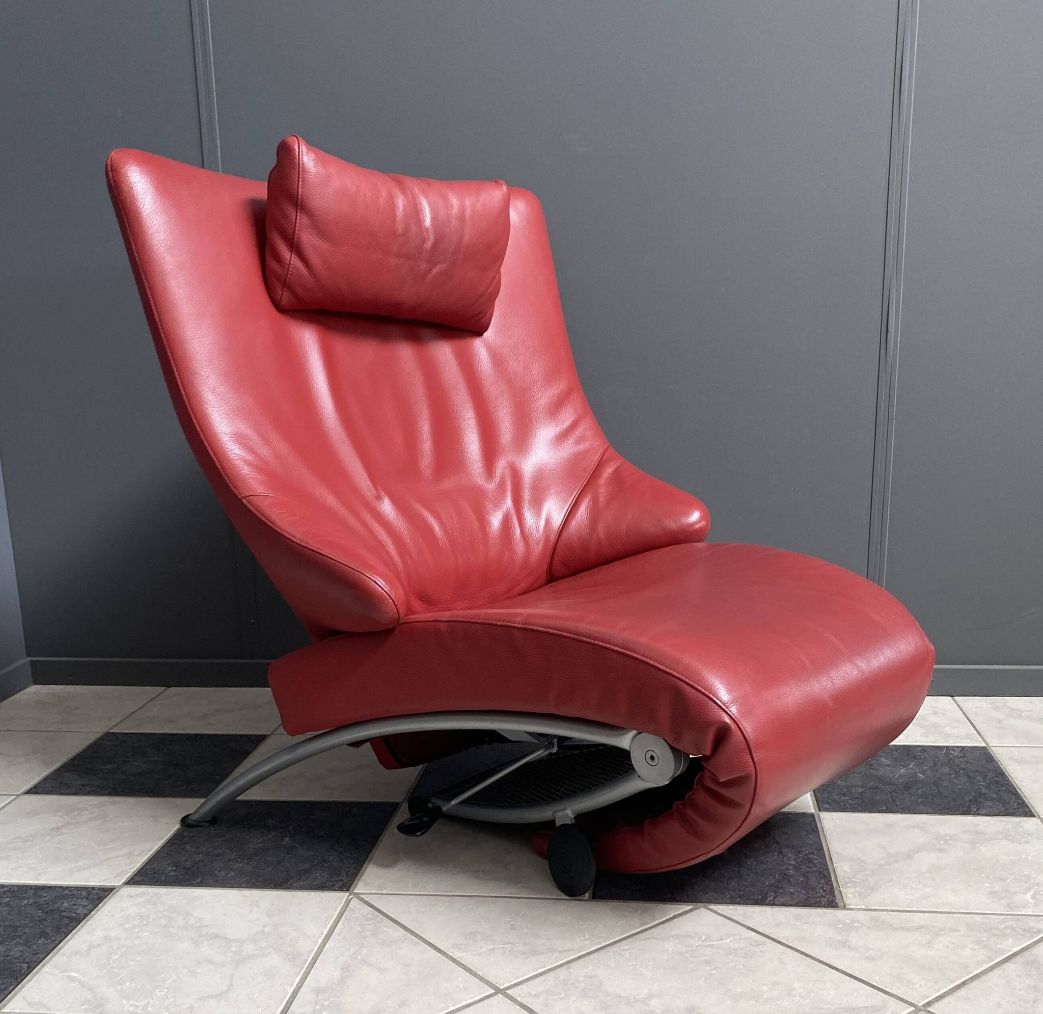 Foldable red relax chair by Stefan Heiliger model Solo 699 for WK Wohnen