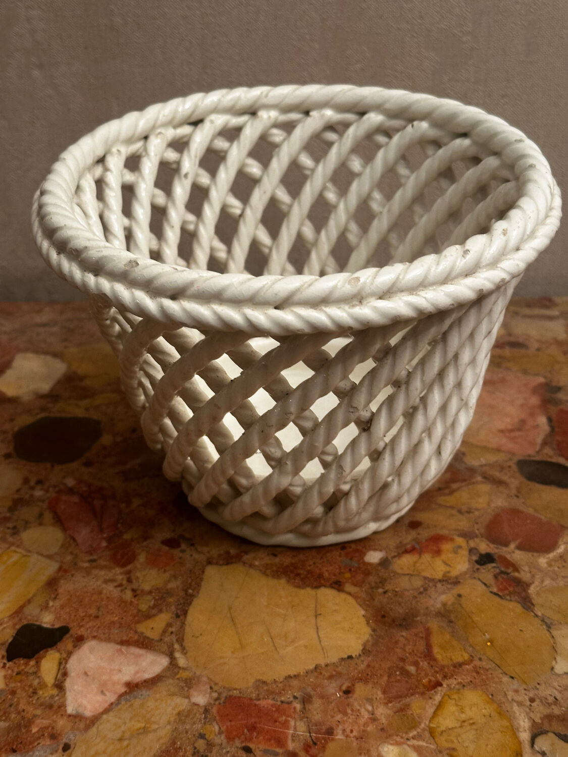 Vintage woven ceramic cache-pot