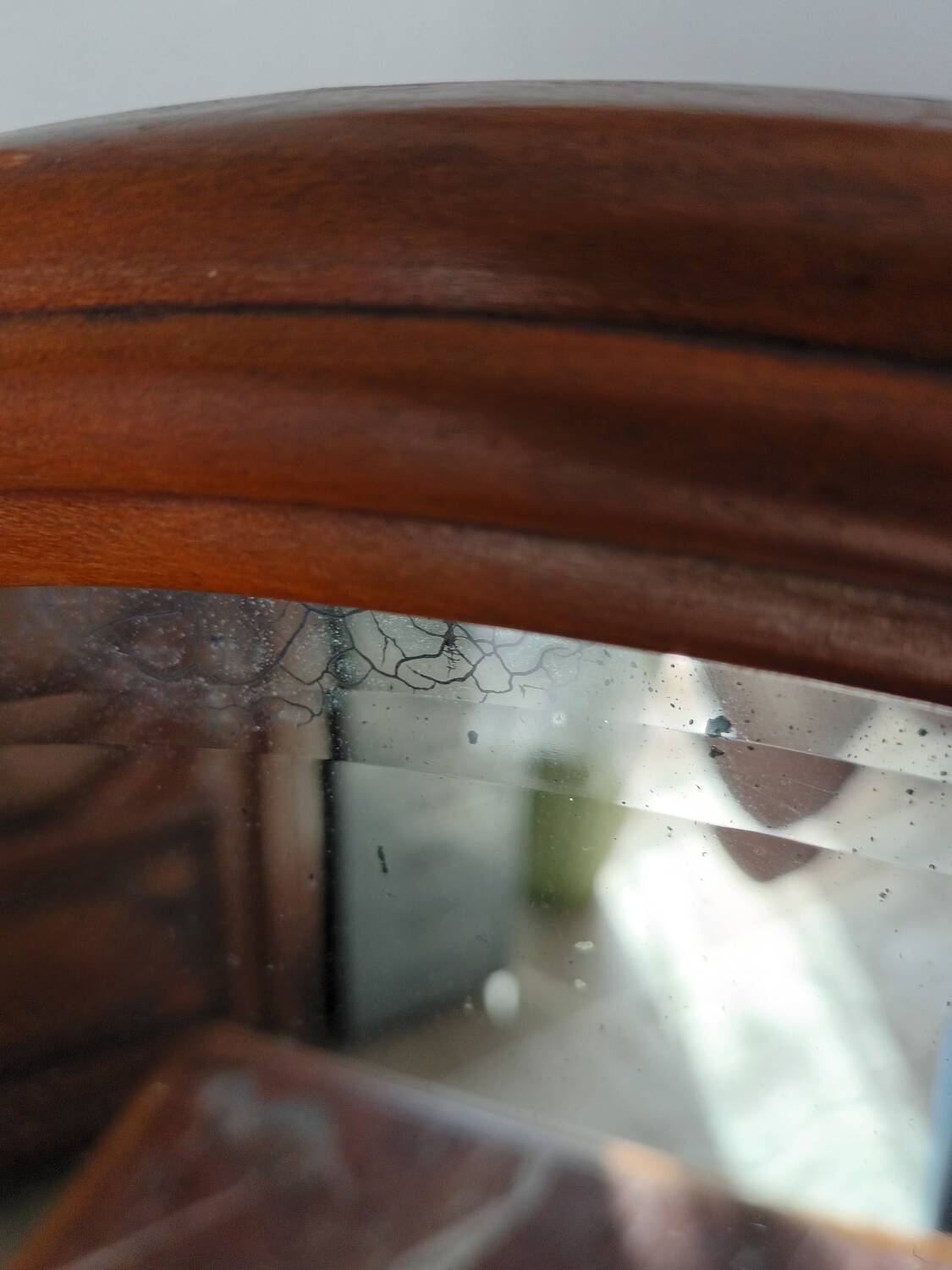 Retro cherry wood marble hairdresser