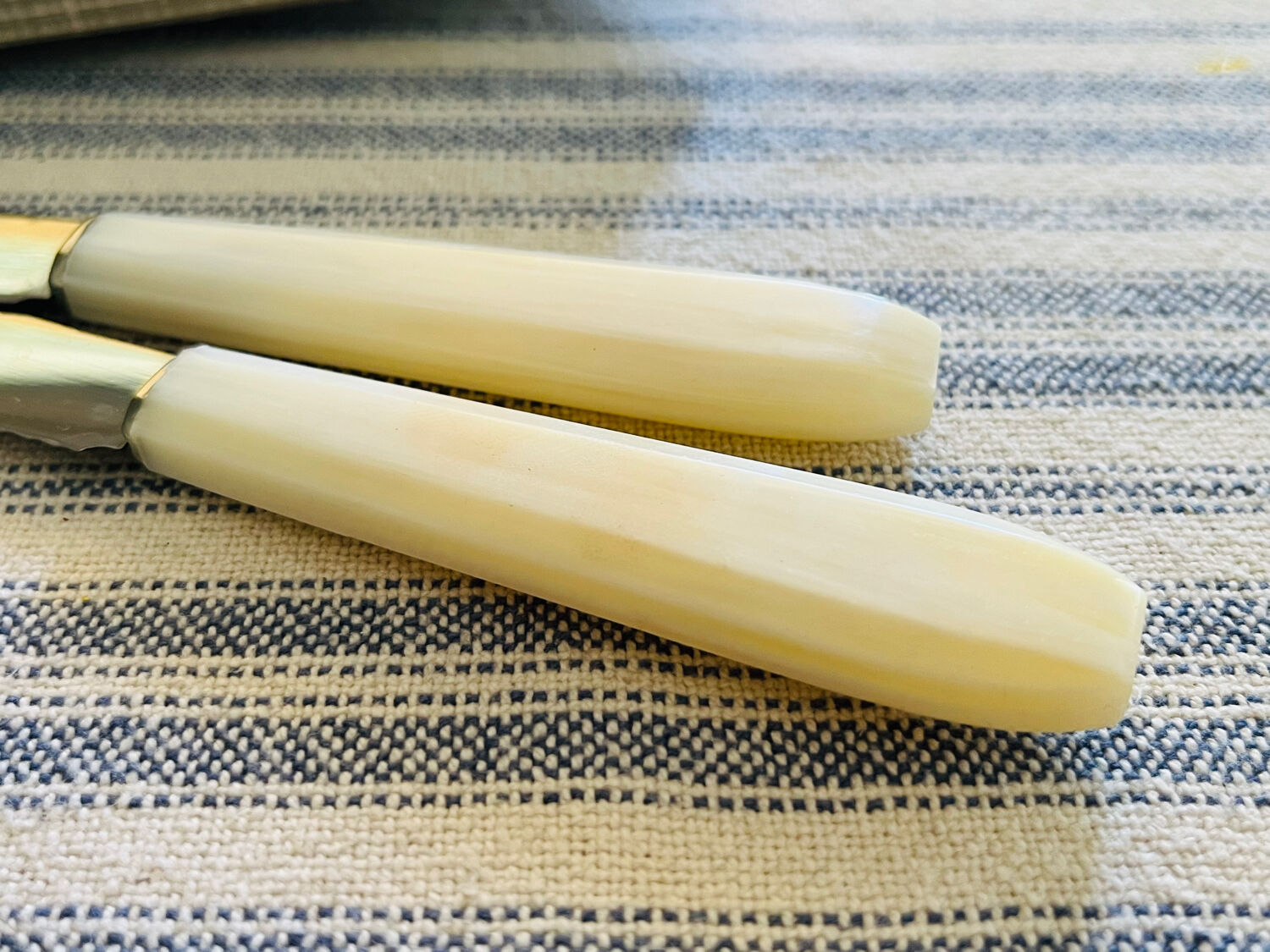 Box stainless steel knives