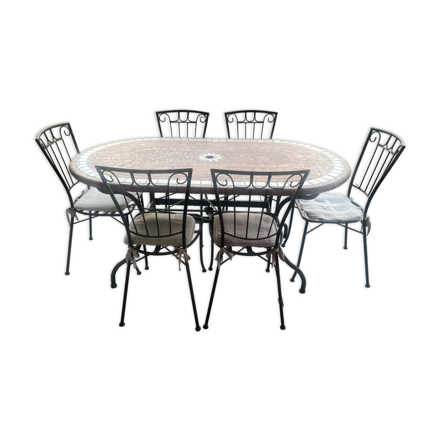 Table ovale en mosaïque et 6 chaises