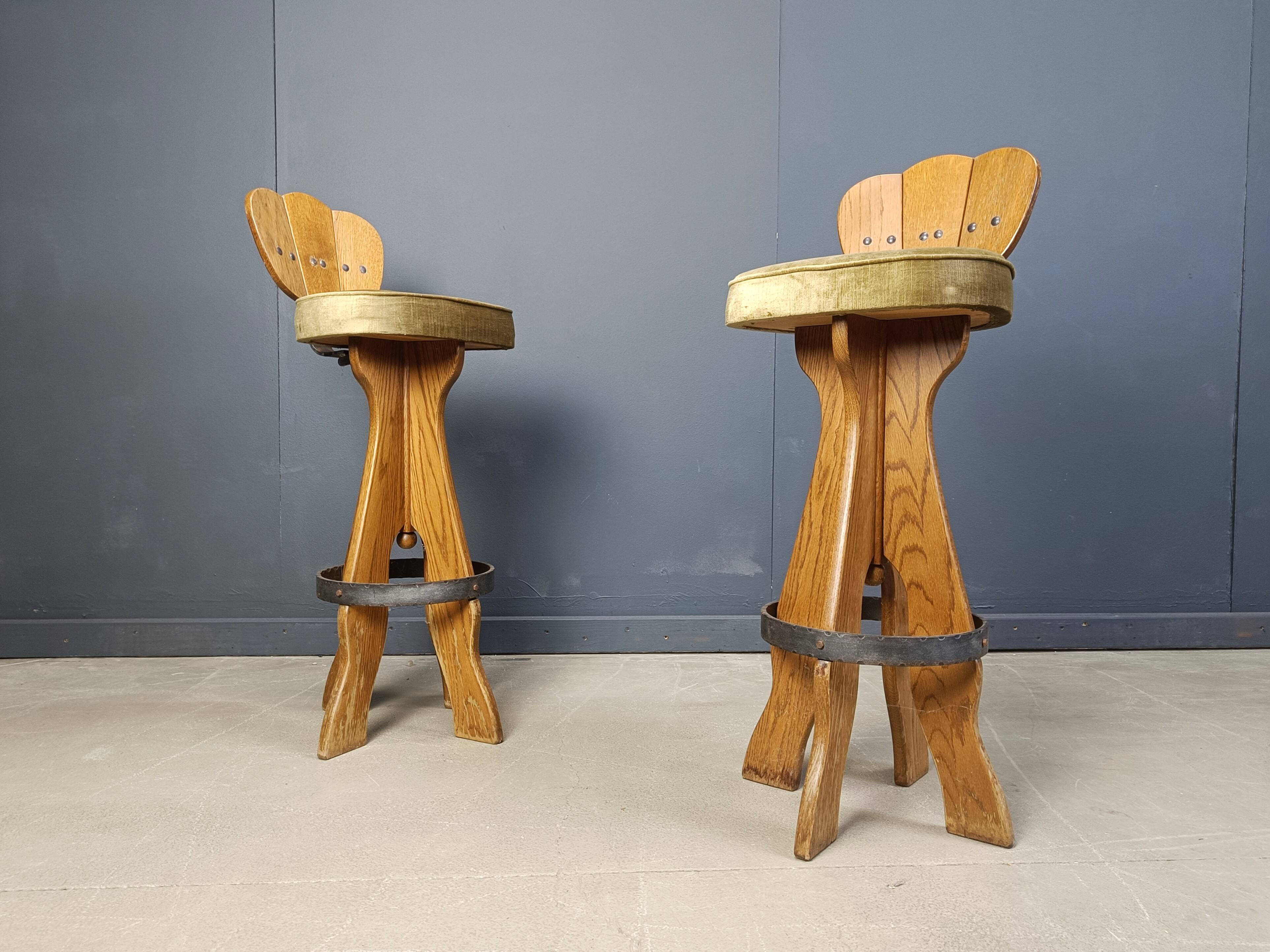 Set of 4 vintage brutalist bar stools, 1960s