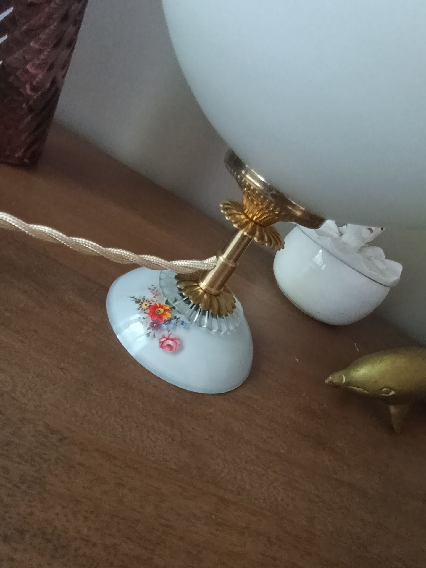 Opaline lamp & retro chic flowers, unique upcycled creation