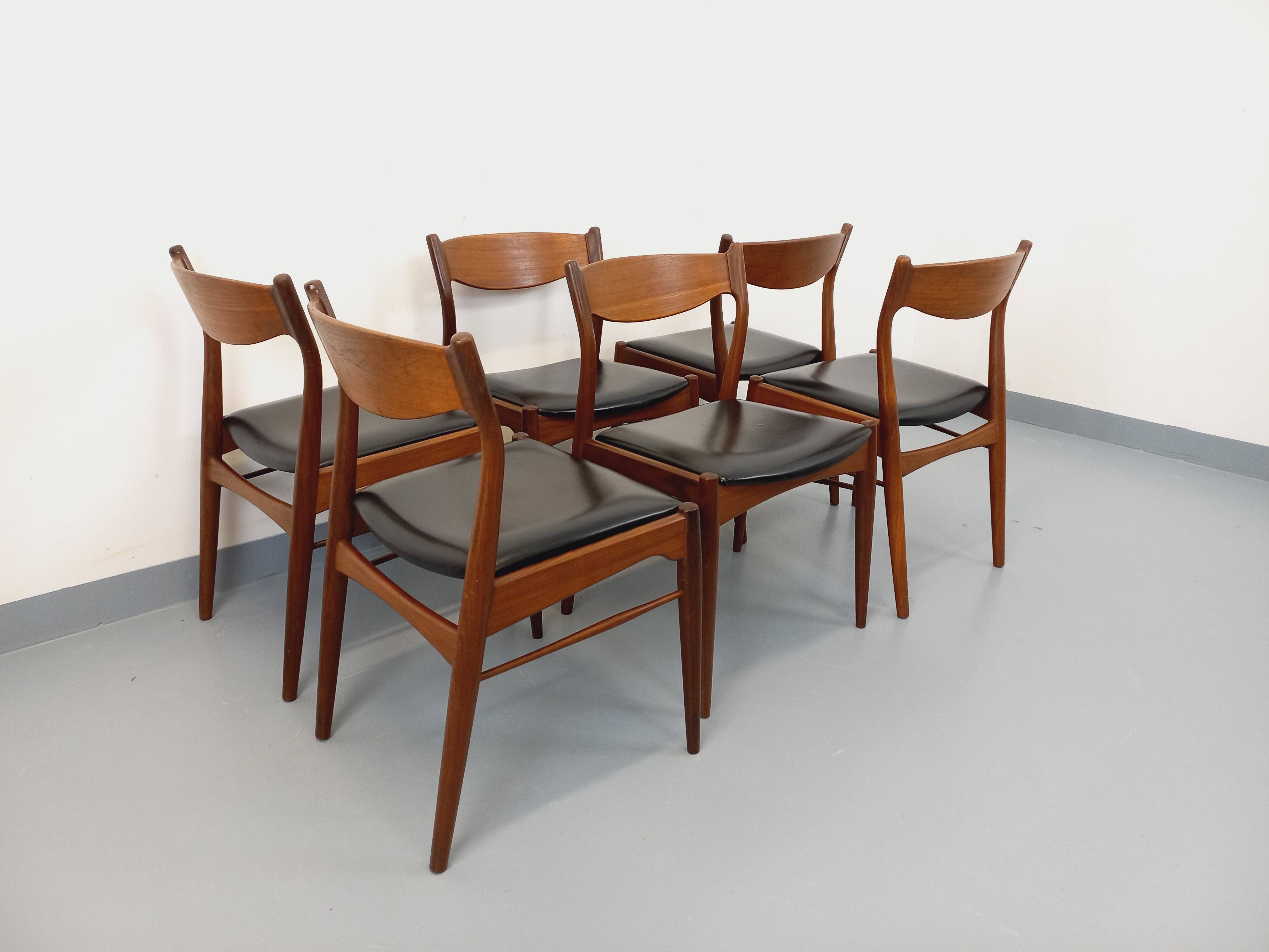 6 vintage Danish Scandinavian chairs by Aerthoj Jensen & Molholm in teak.