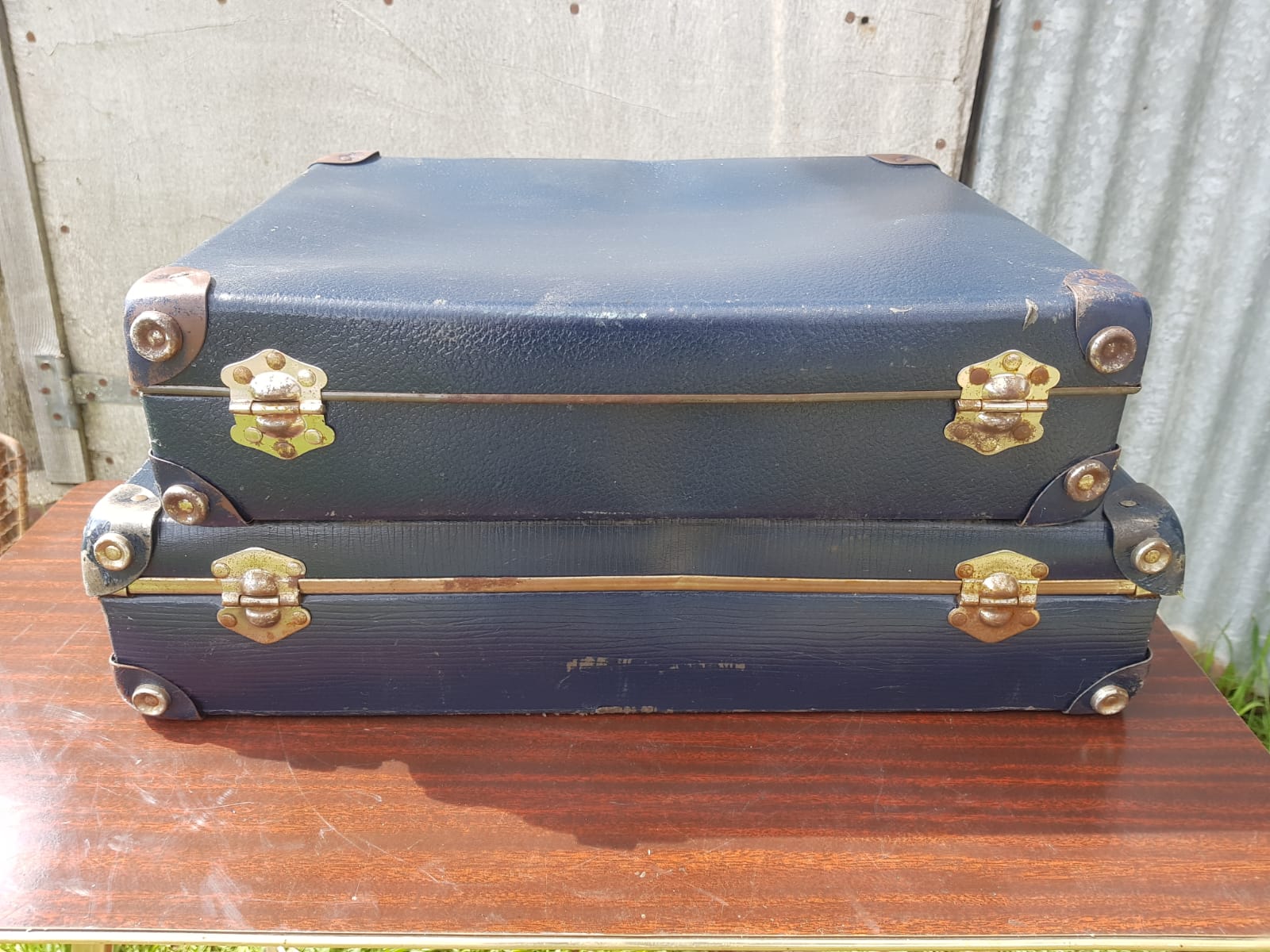 Pair Old Carton Blue Fibre - Reinforcements - Vintage Metal Anse