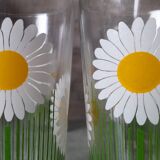 Service at orangeade daisies