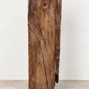Ancien panneau sculpté en bois – Personnage religieux en bas-relief