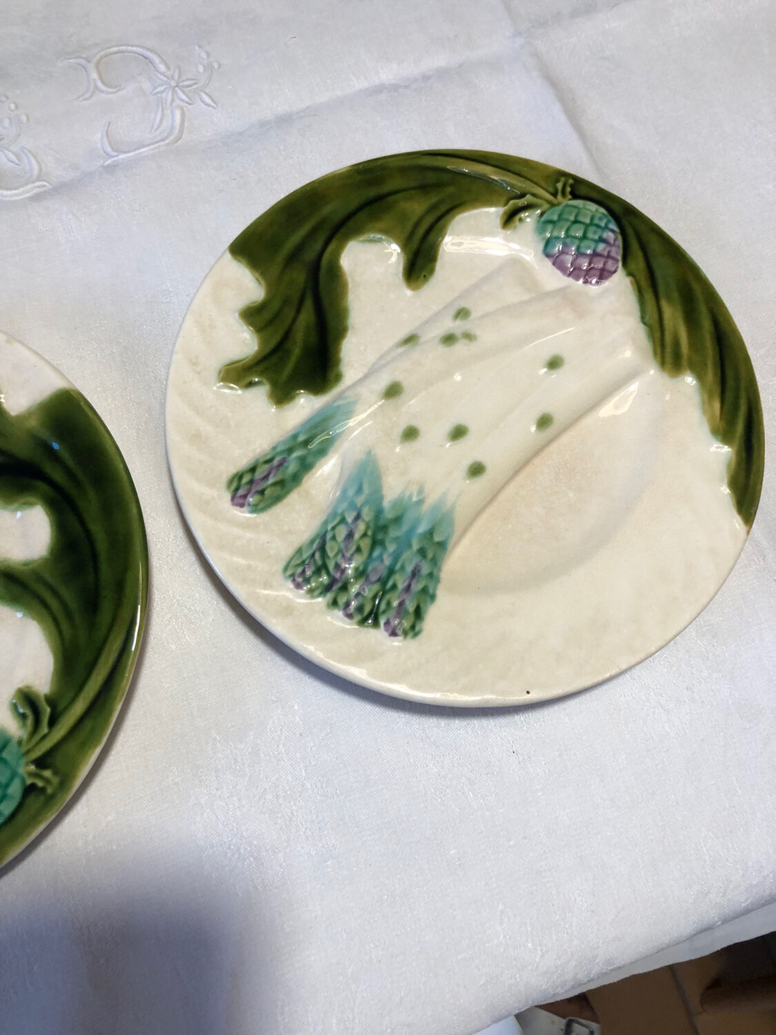 6 old Salins asparagus plates