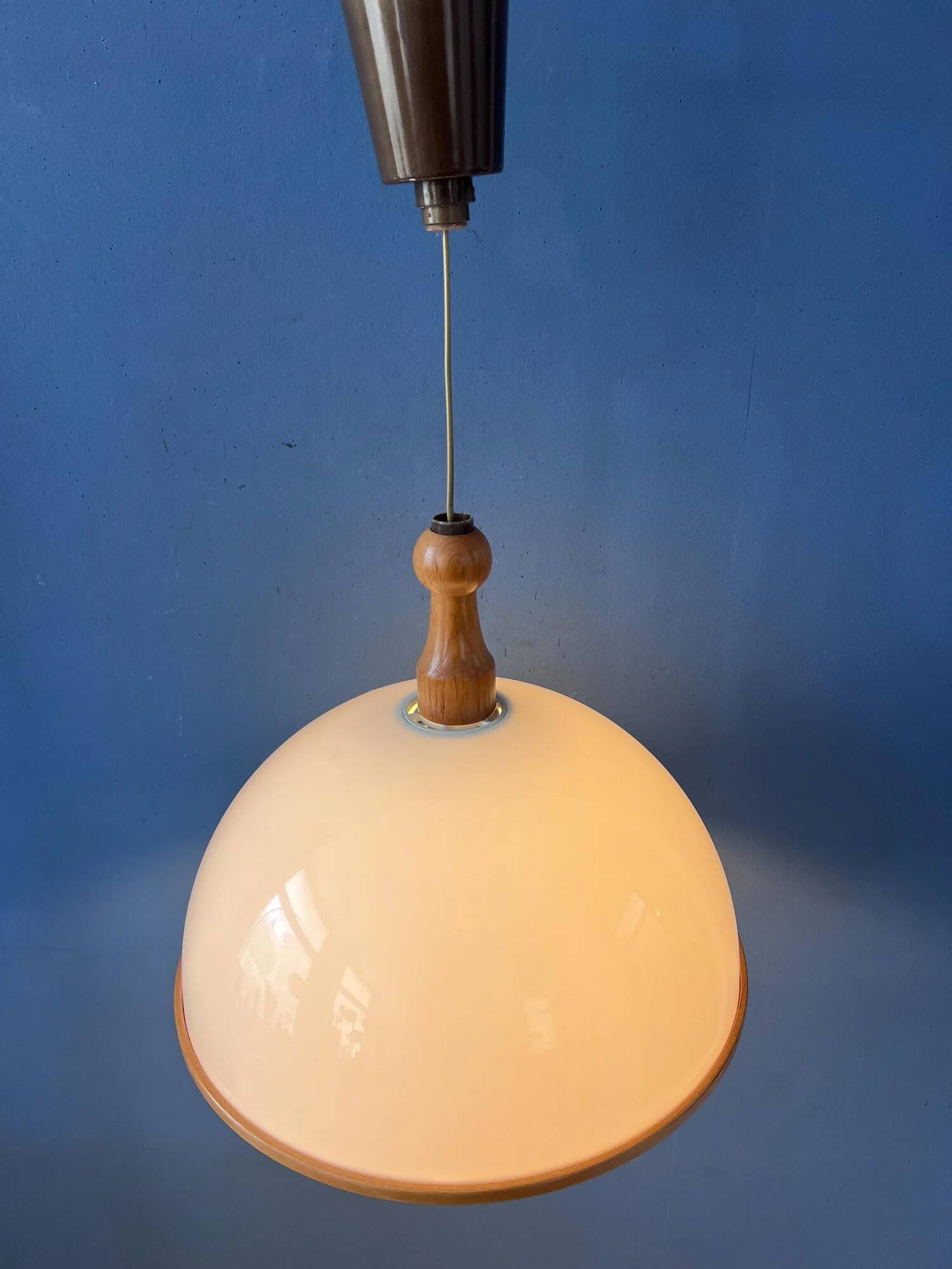 Vintage white wooden Steinhauer pendant lamp, plexiglass suspension light