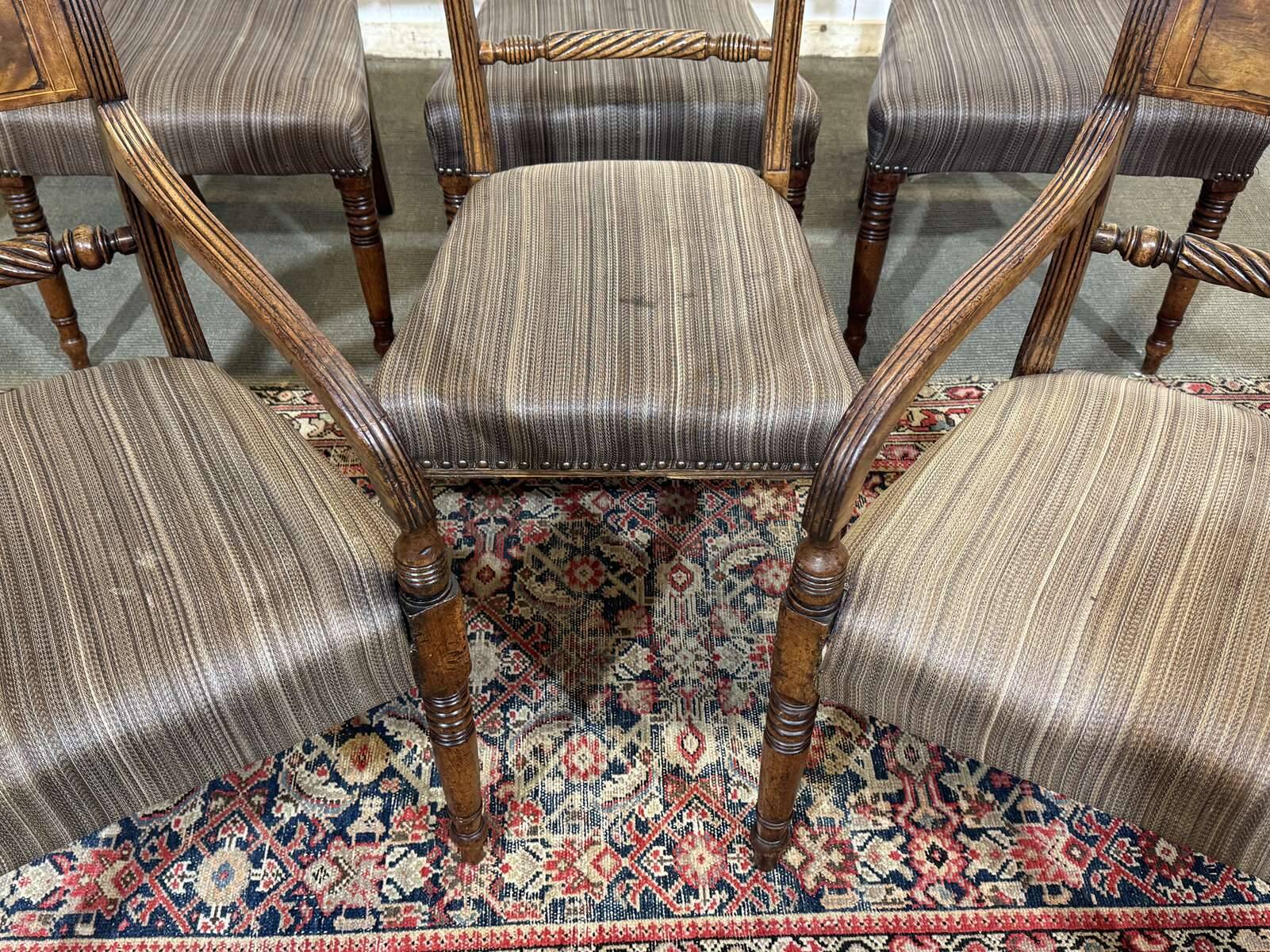 Série de 4 chaises + 2 fauteuils anglais en acajou fin XIXème