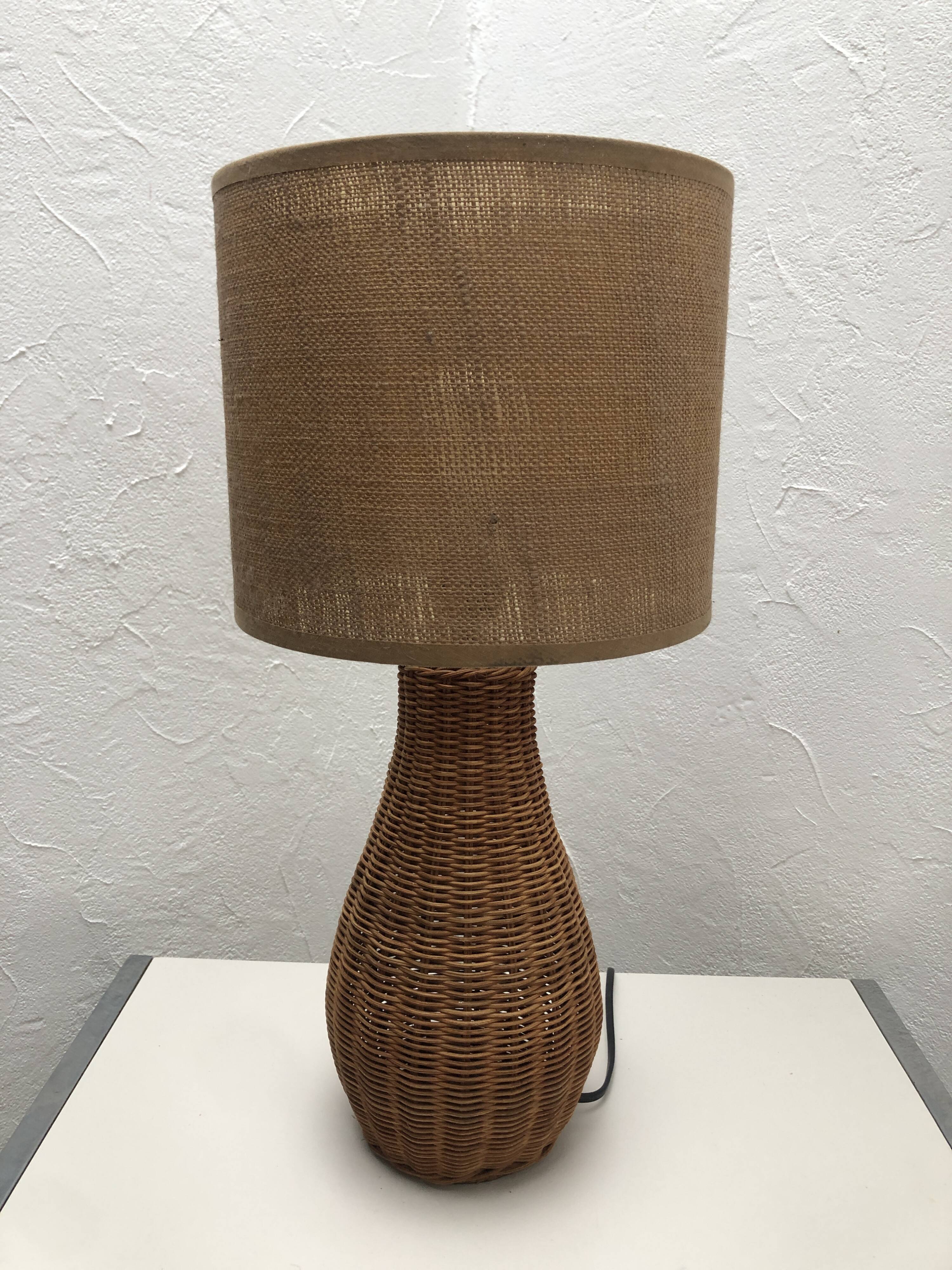 Rattan lamp and jute lampshade