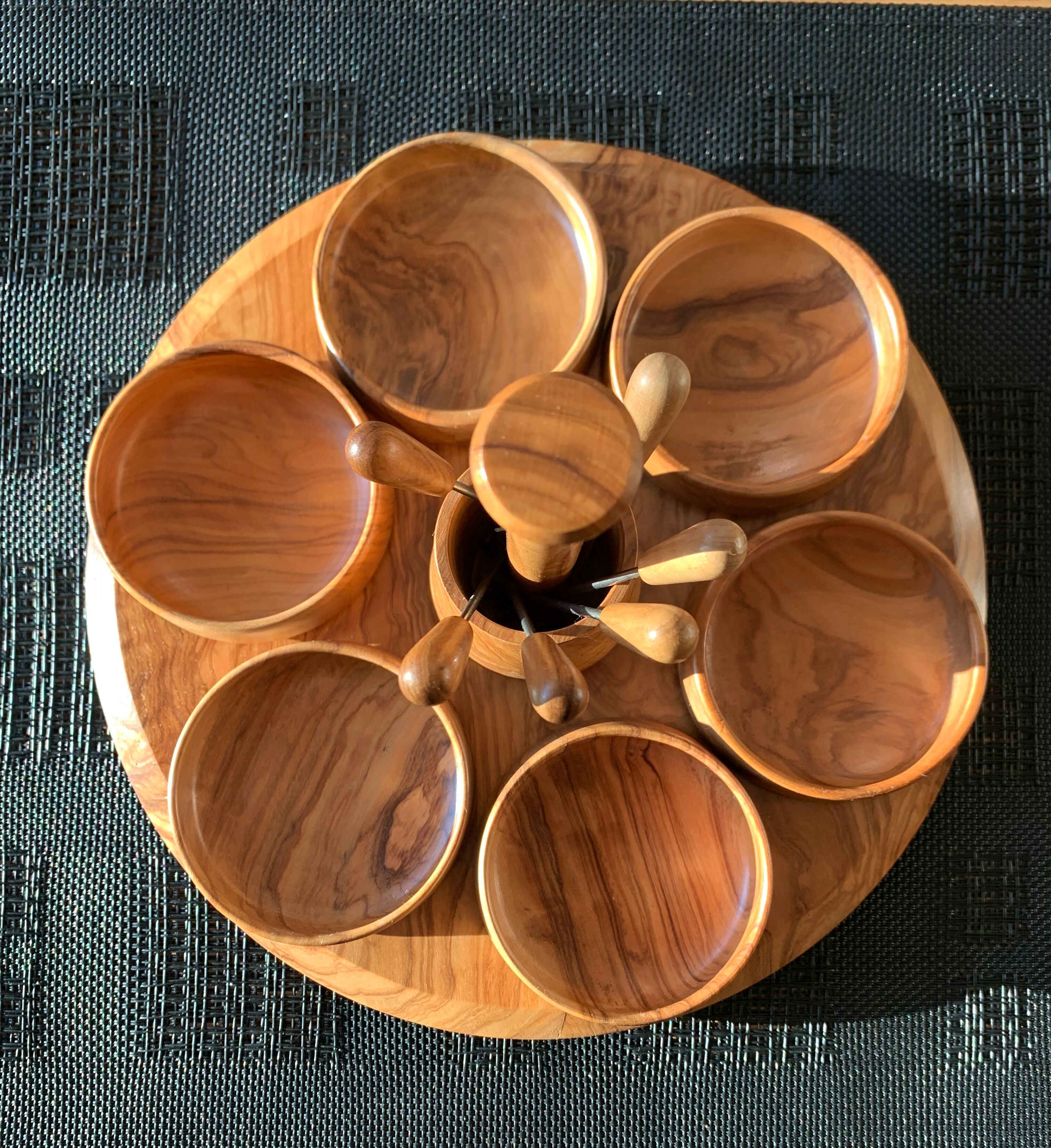 Servant aperitif in olive tree