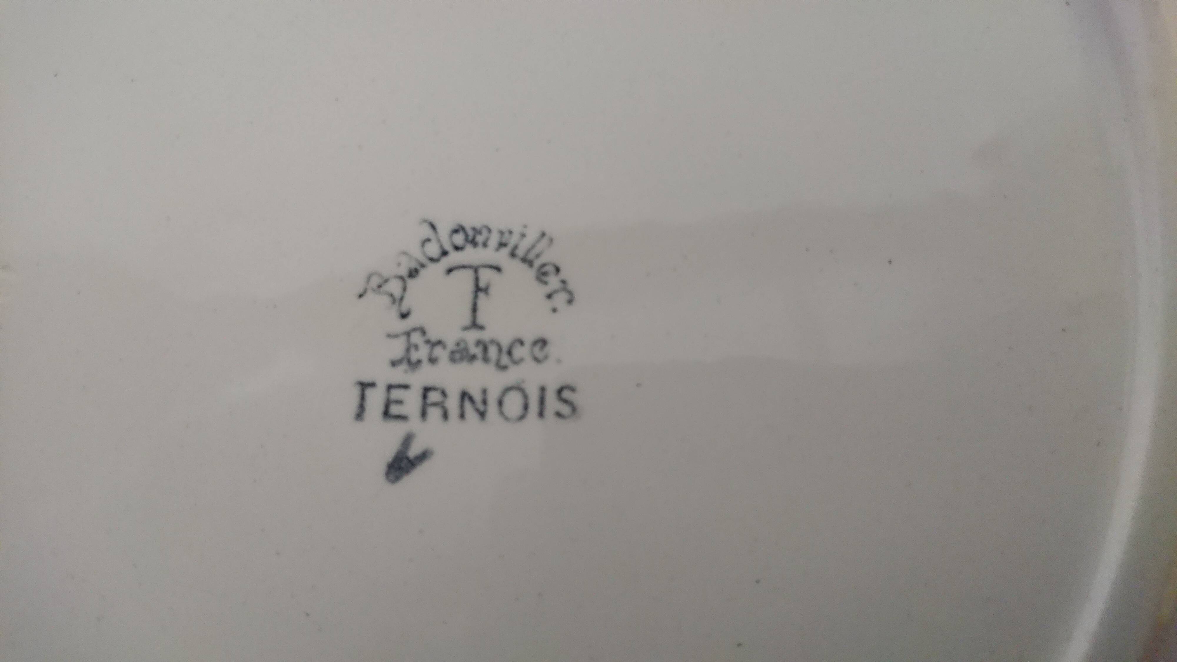Ceramic dish