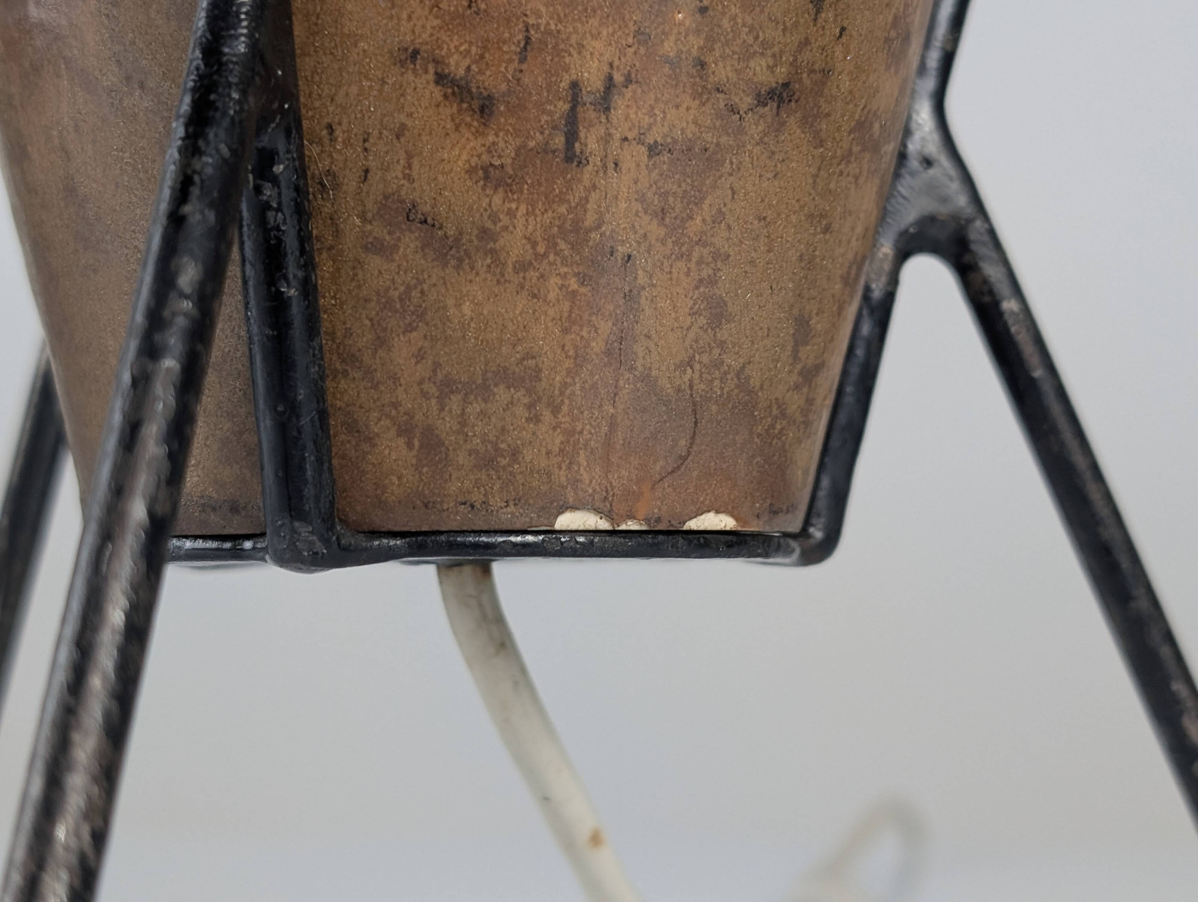 Lampe de table brutaliste en céramique et fer, années 1950 1 200 €