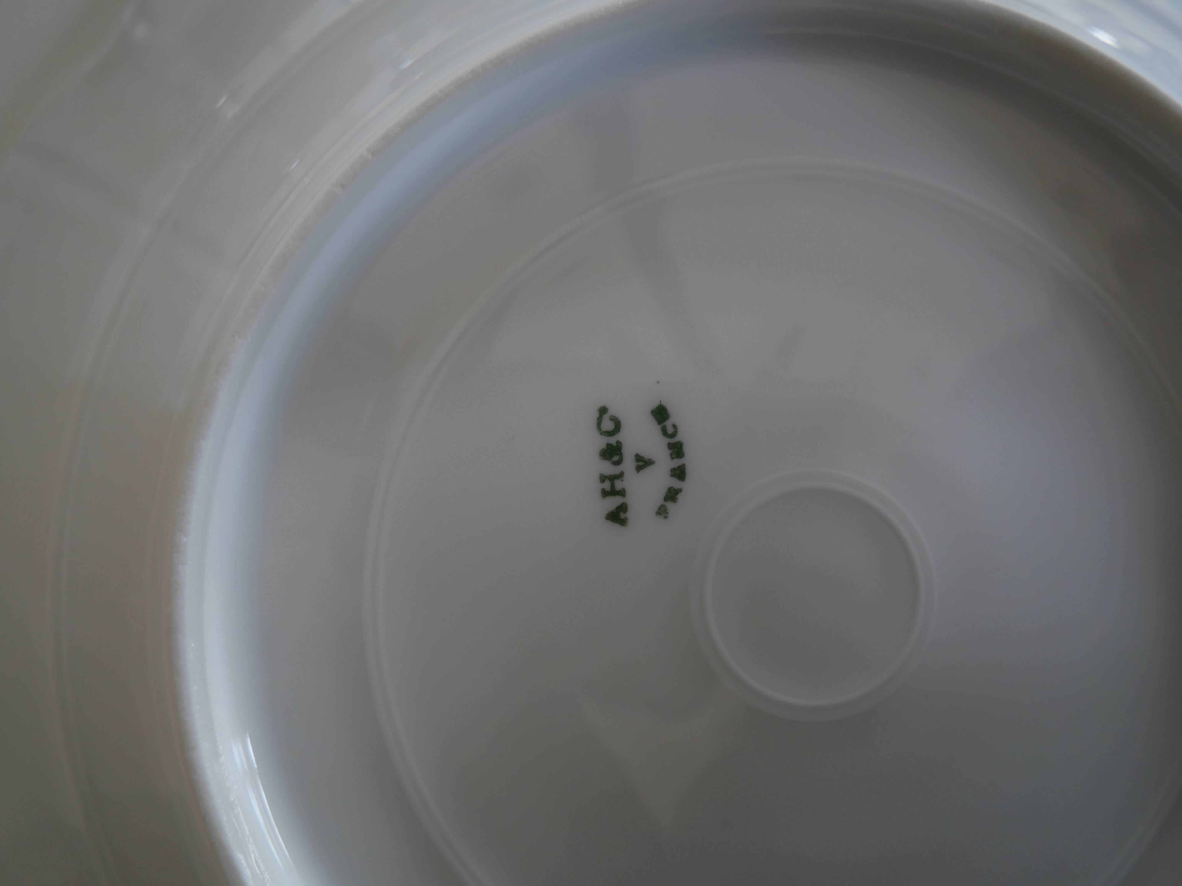 5 flat plates Alfred Hache & C°-V- White Porcelain