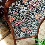 Fauteuil Voltaire ancien avec revêtement en tissu de qualité