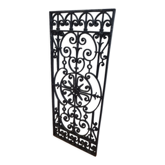 Old cast iron grid 99×41cms