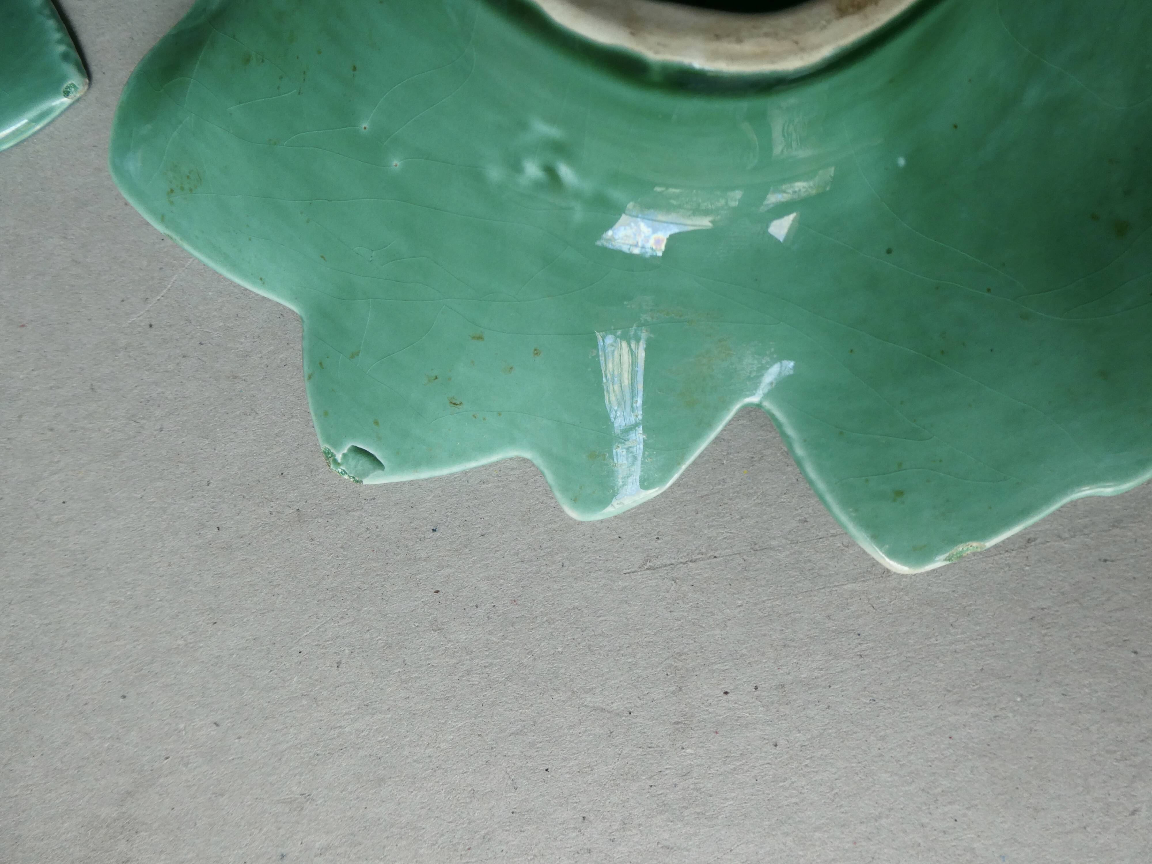 Set of 2 leaf-shaped bowls, Sarreguemines France