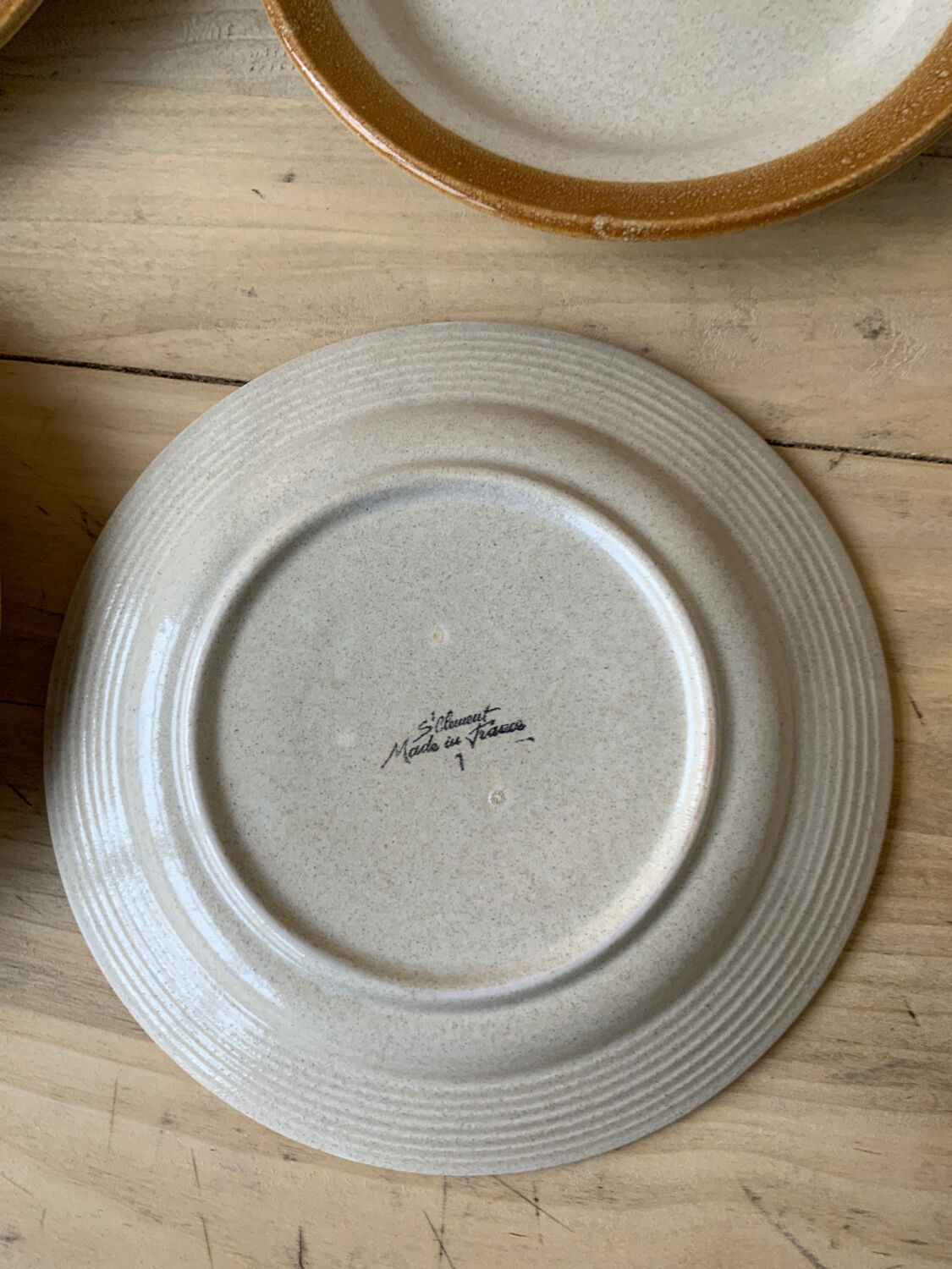 Selency stoneware plates x Monoprix Croisé Laroche