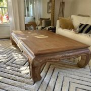 Table basse en bois massif