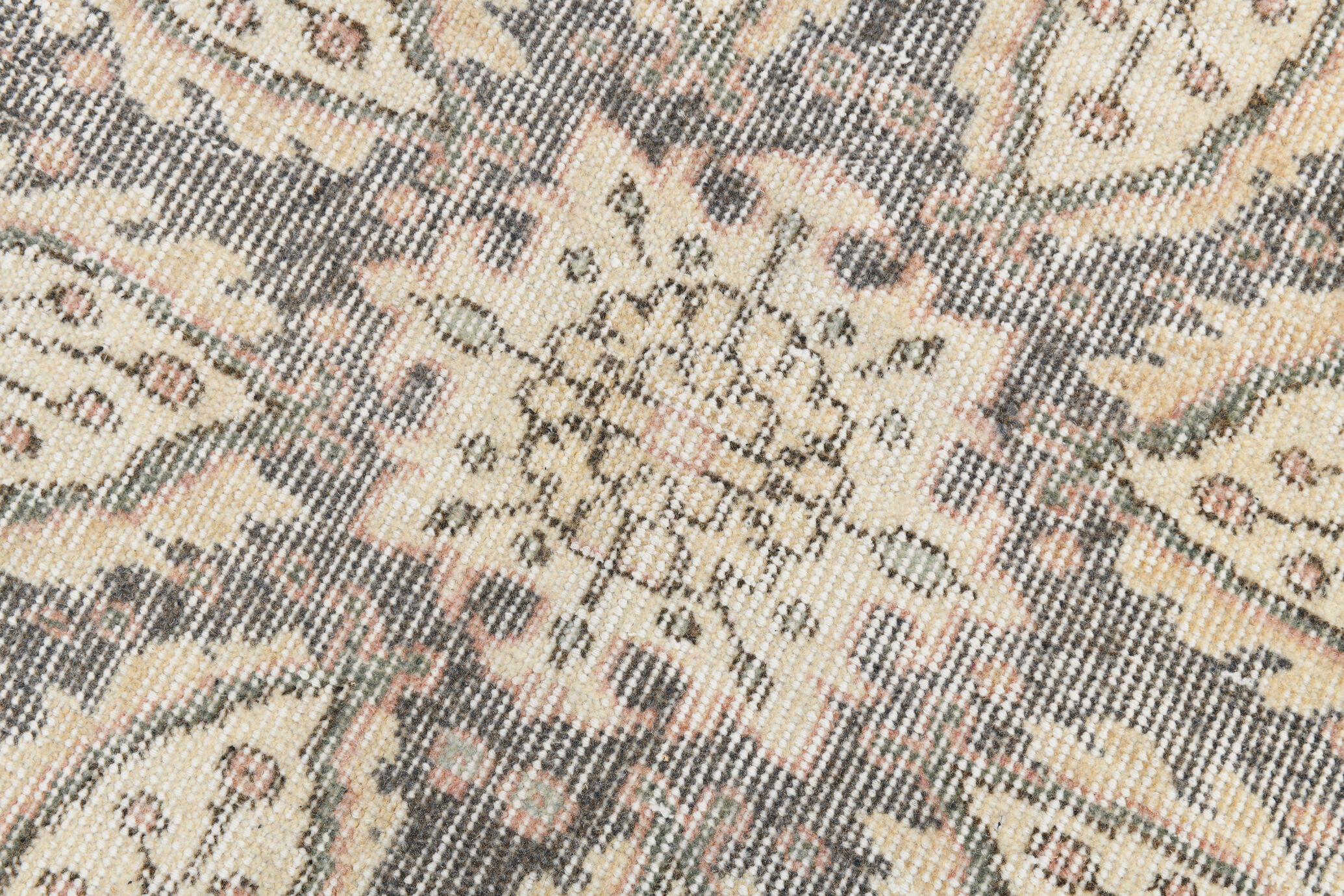 Faded red classic carpet 302x183