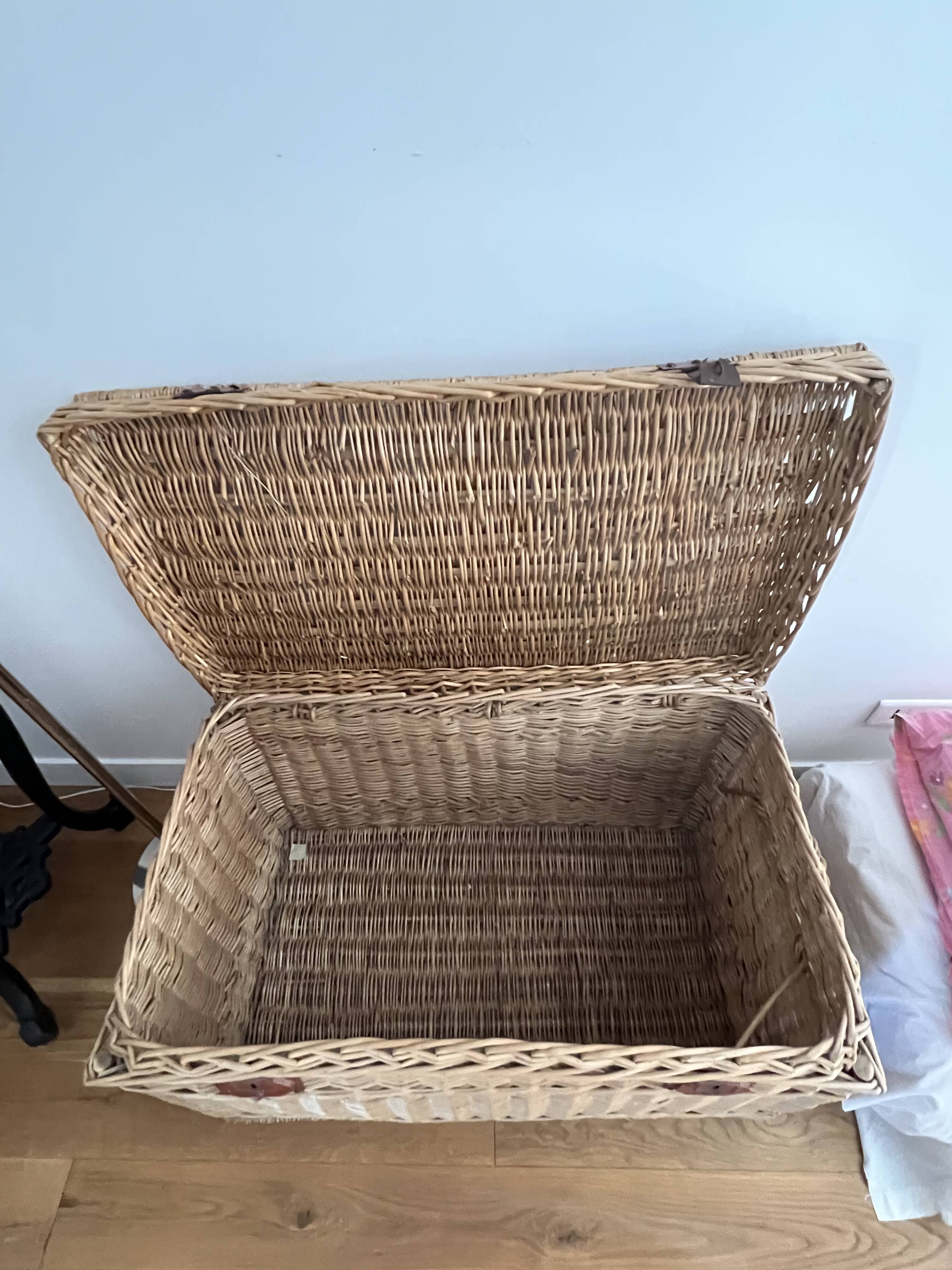 malle en rotin année 30 ou 50