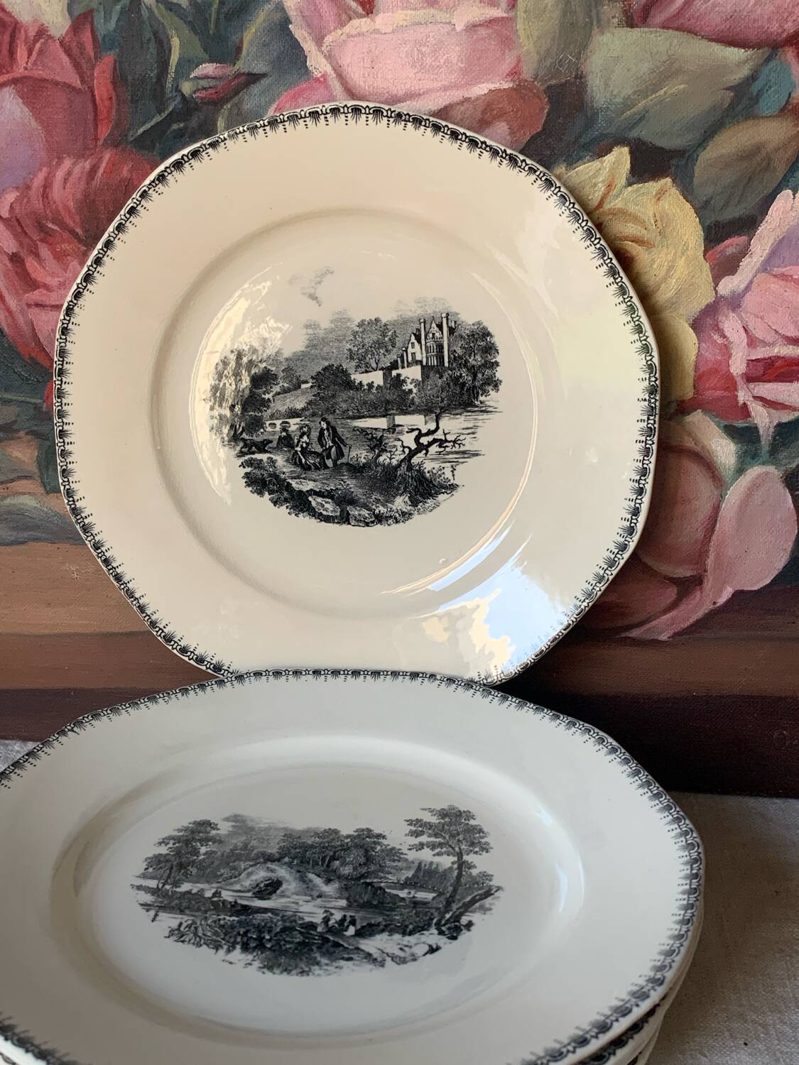 Neuf assiettes à dessert anciennes Boch La Louvière