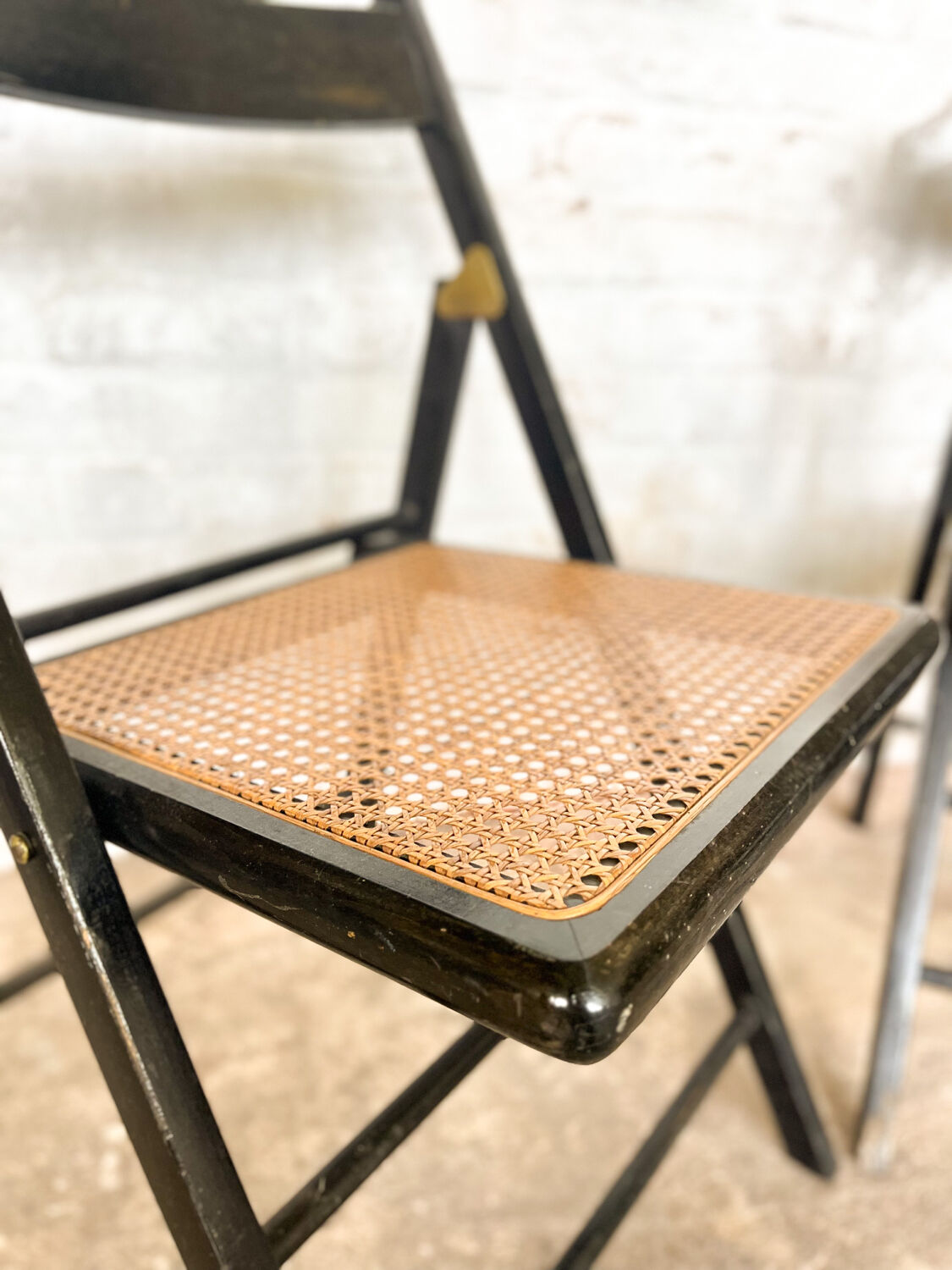 Ancienne paire de chaises pliantes cannage