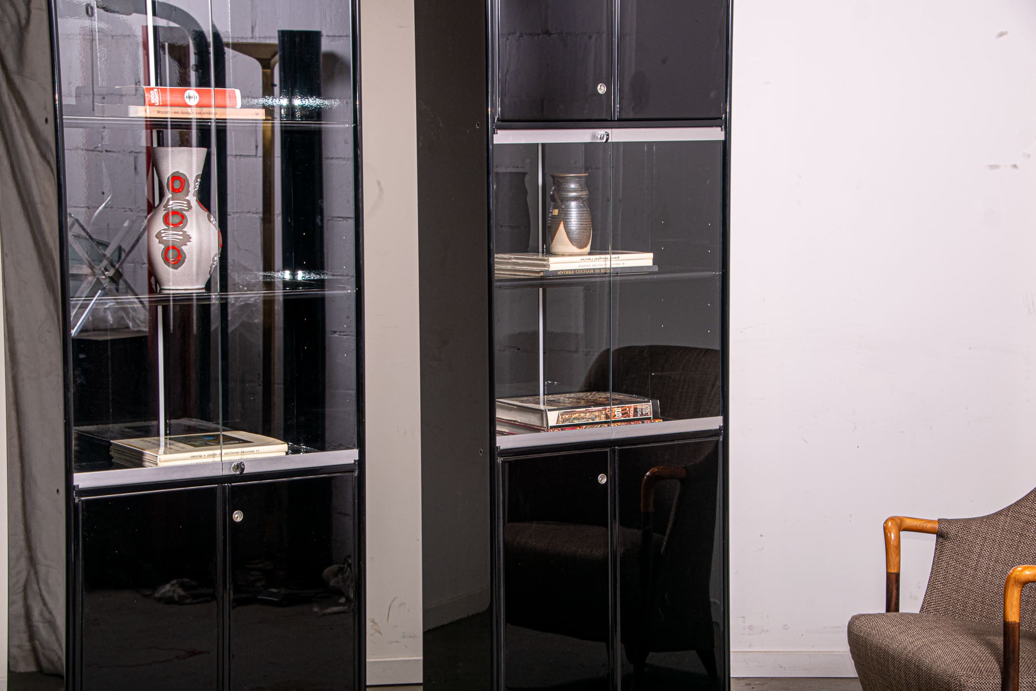 Set of Olinto book cases designed by Kazuhide Takahama for B&B Italia circa 1980