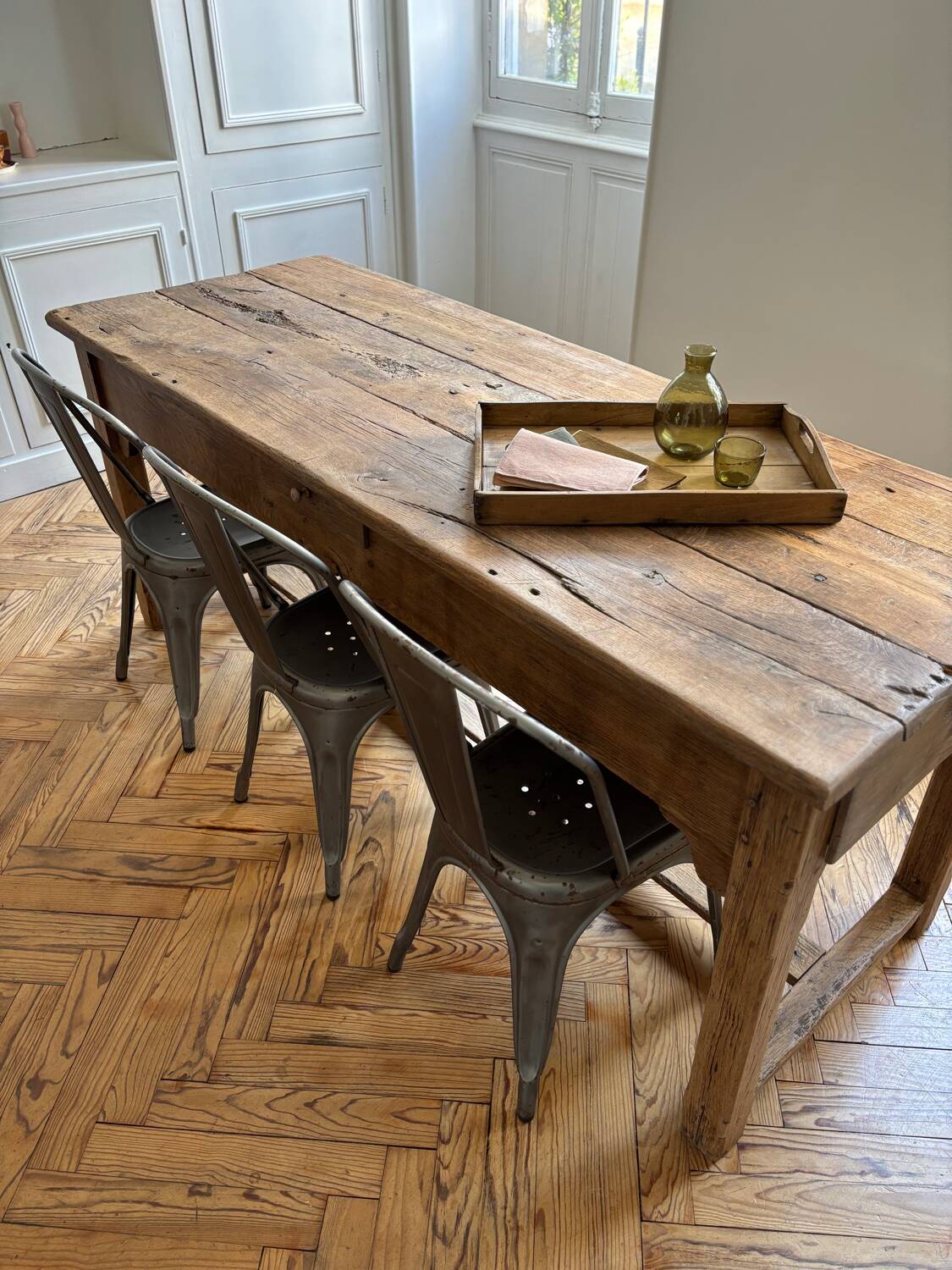 Farmhouse table