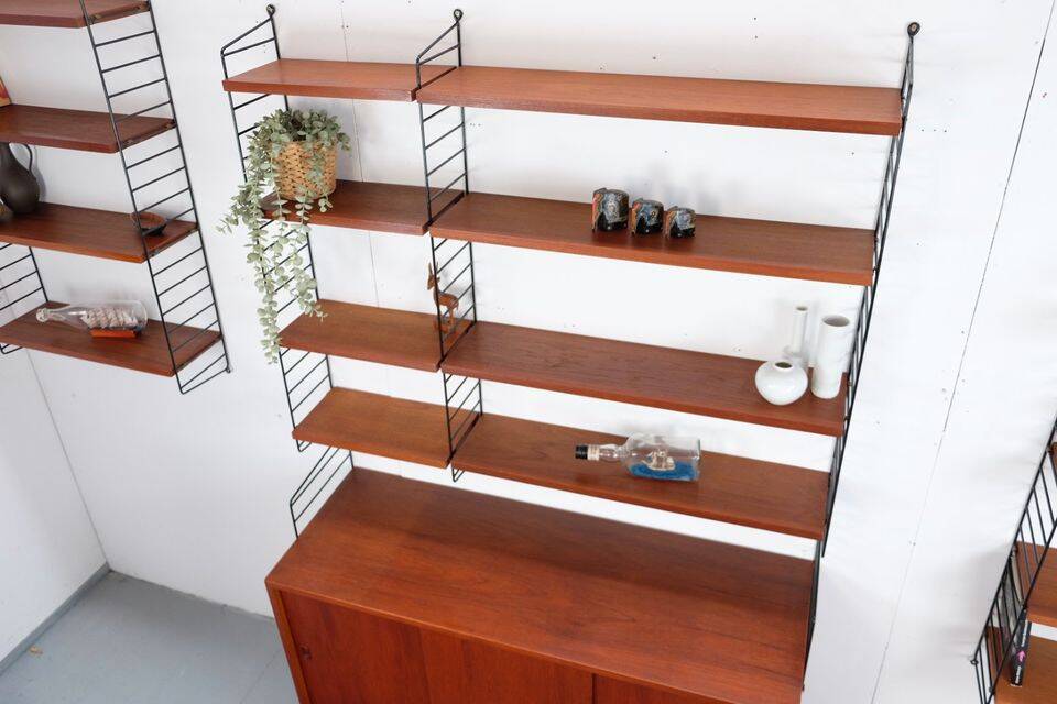 Nisse String shelf in teak, retro vintage style from the 60s-70s.