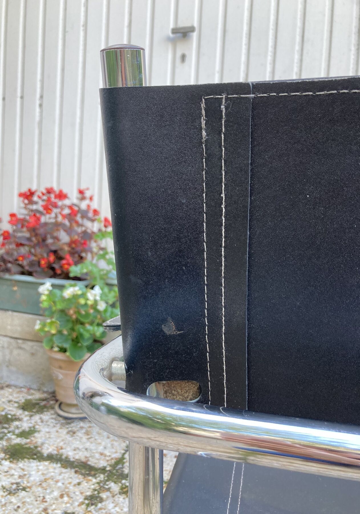 Vintage armchair in black leather