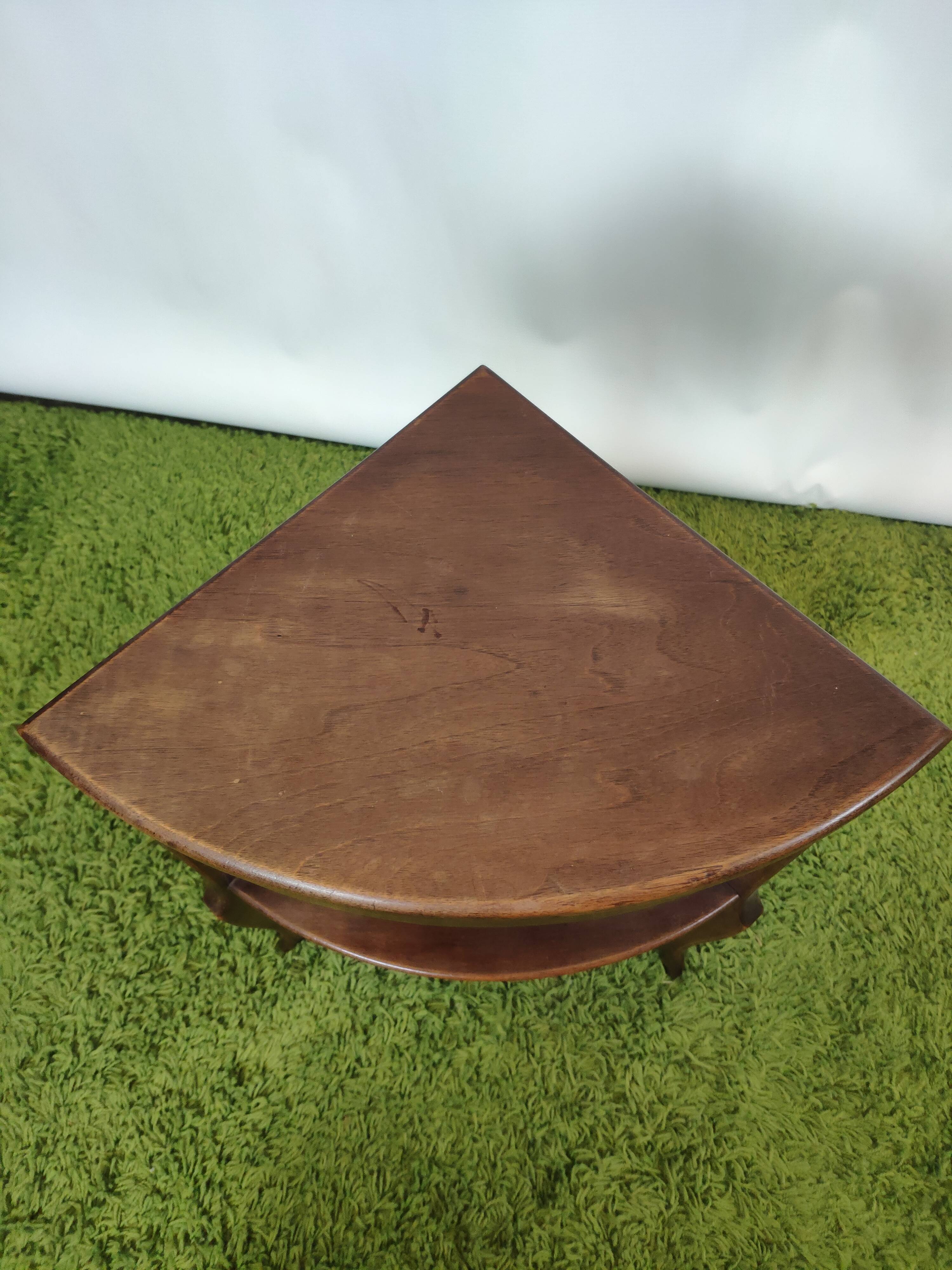 Curved foot angle healing