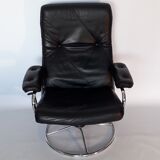 Scandinavian armchair in swivel leather