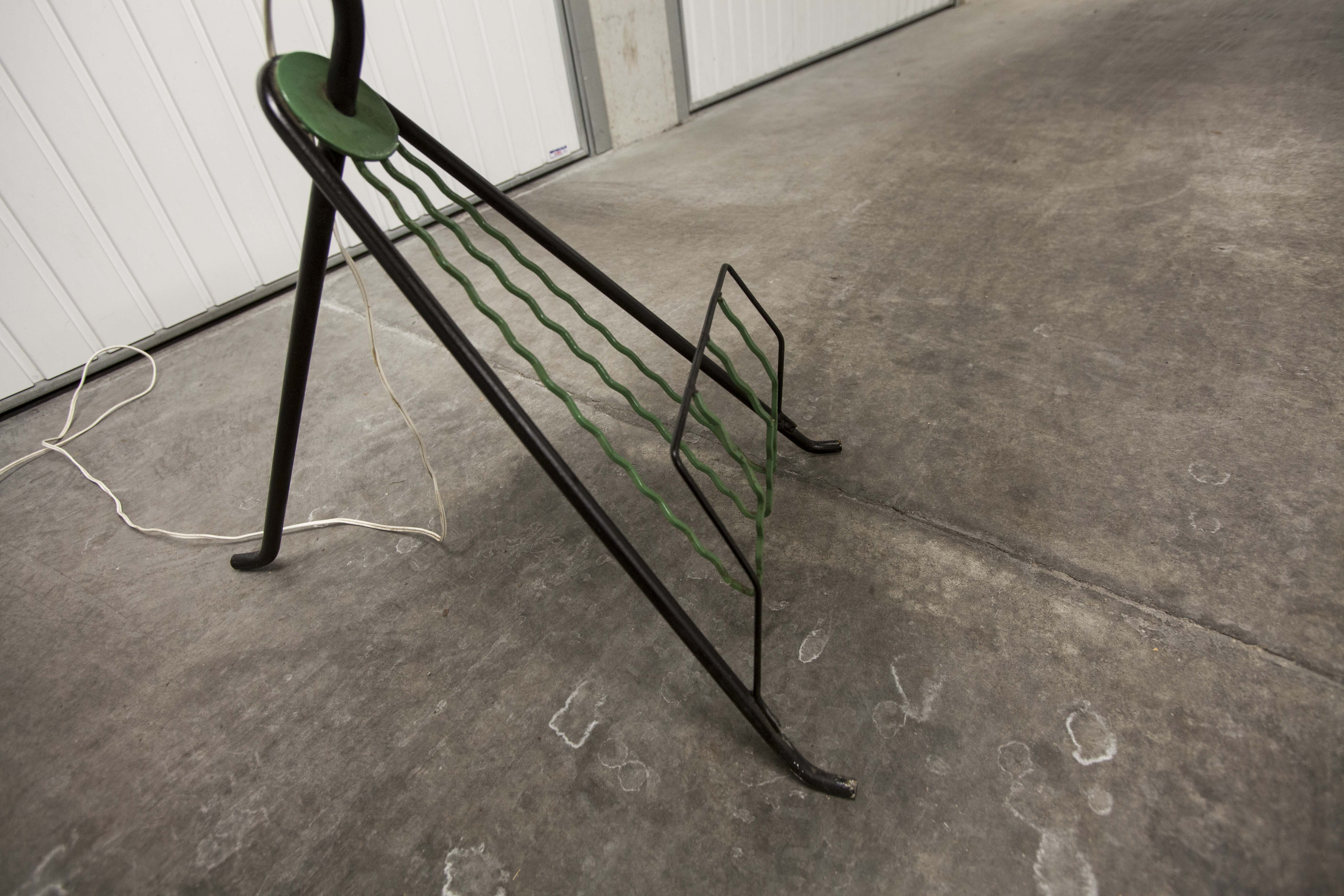 Floor lamp tripod Tablet door magazine 50 s