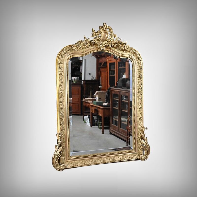Bevelled mirror with pediment, Louis XV style – 2nd half of the 19th century