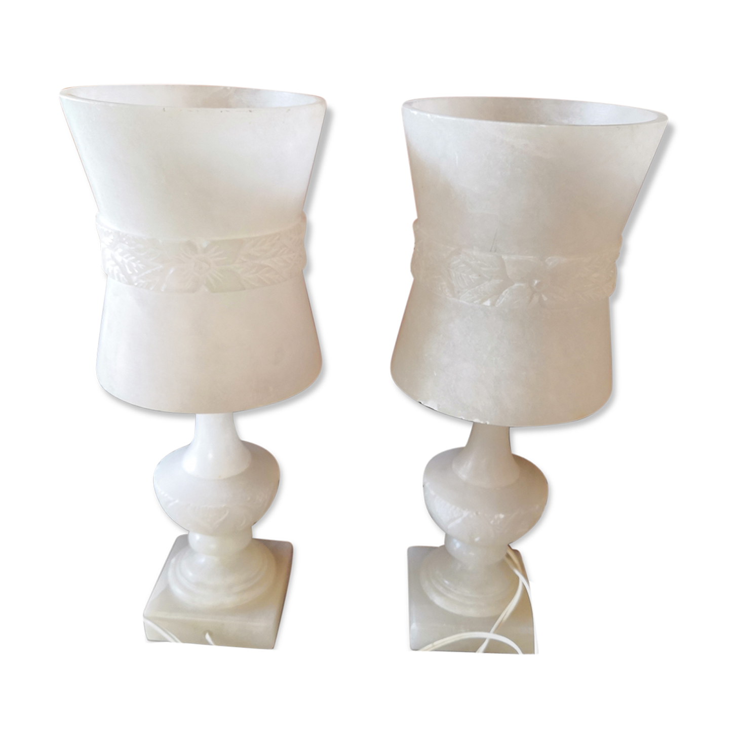 Pair of solid white alabaster lamps from the vintage 60s