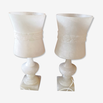 Paire de lampes en albâtre blanc massif des années 60 vintage