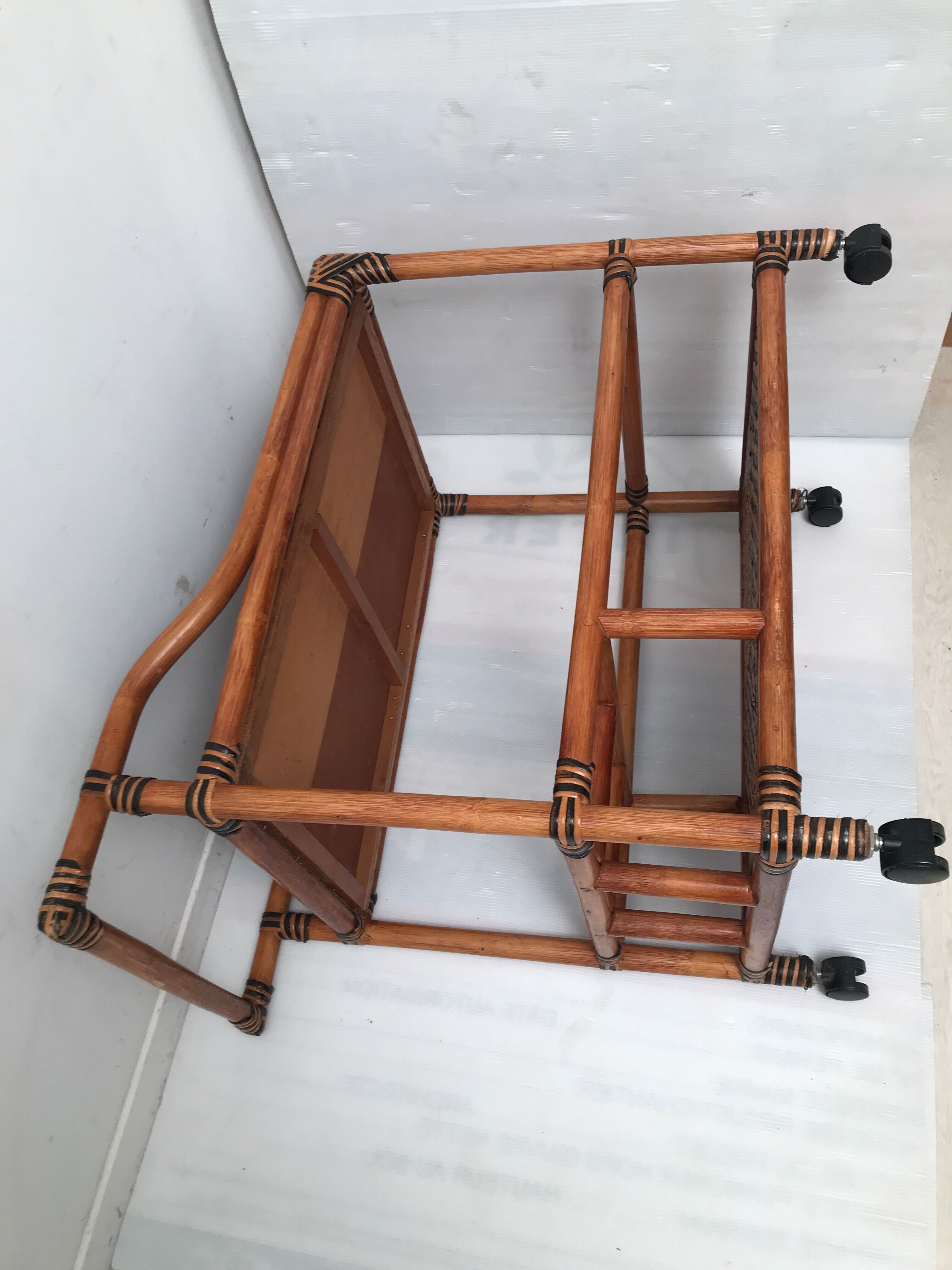 Dessert in rattan bamboo vintage cannage