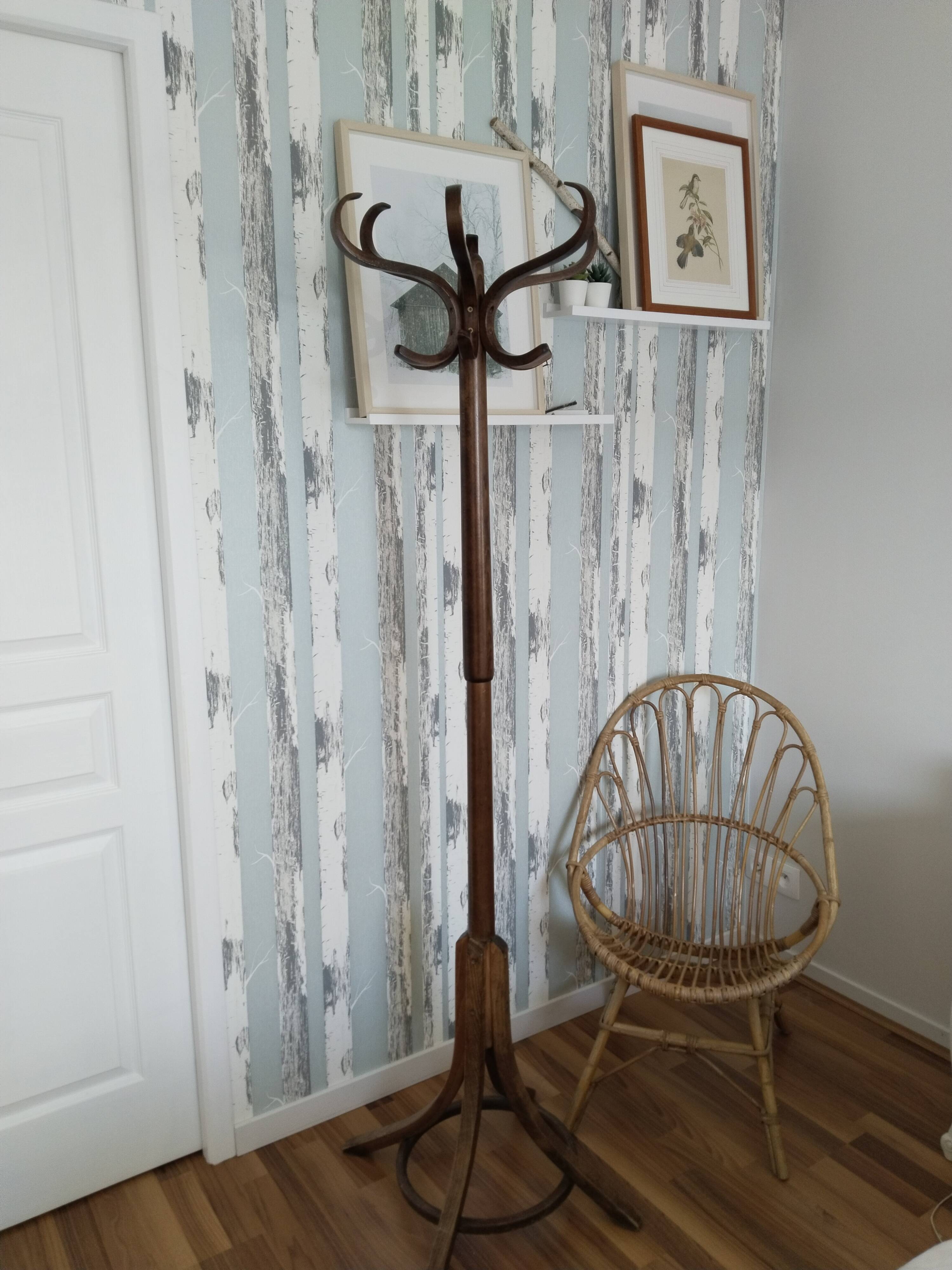 Coat rack on parrot stand, Thonet Baumann style, turned wood, 1950s