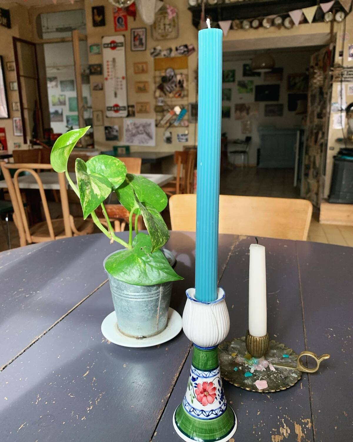 Flower candle holder