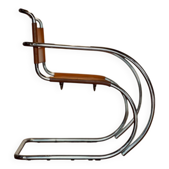 Fauteuil MR20 de Ludwig Mies van der Rohe édition des années 70