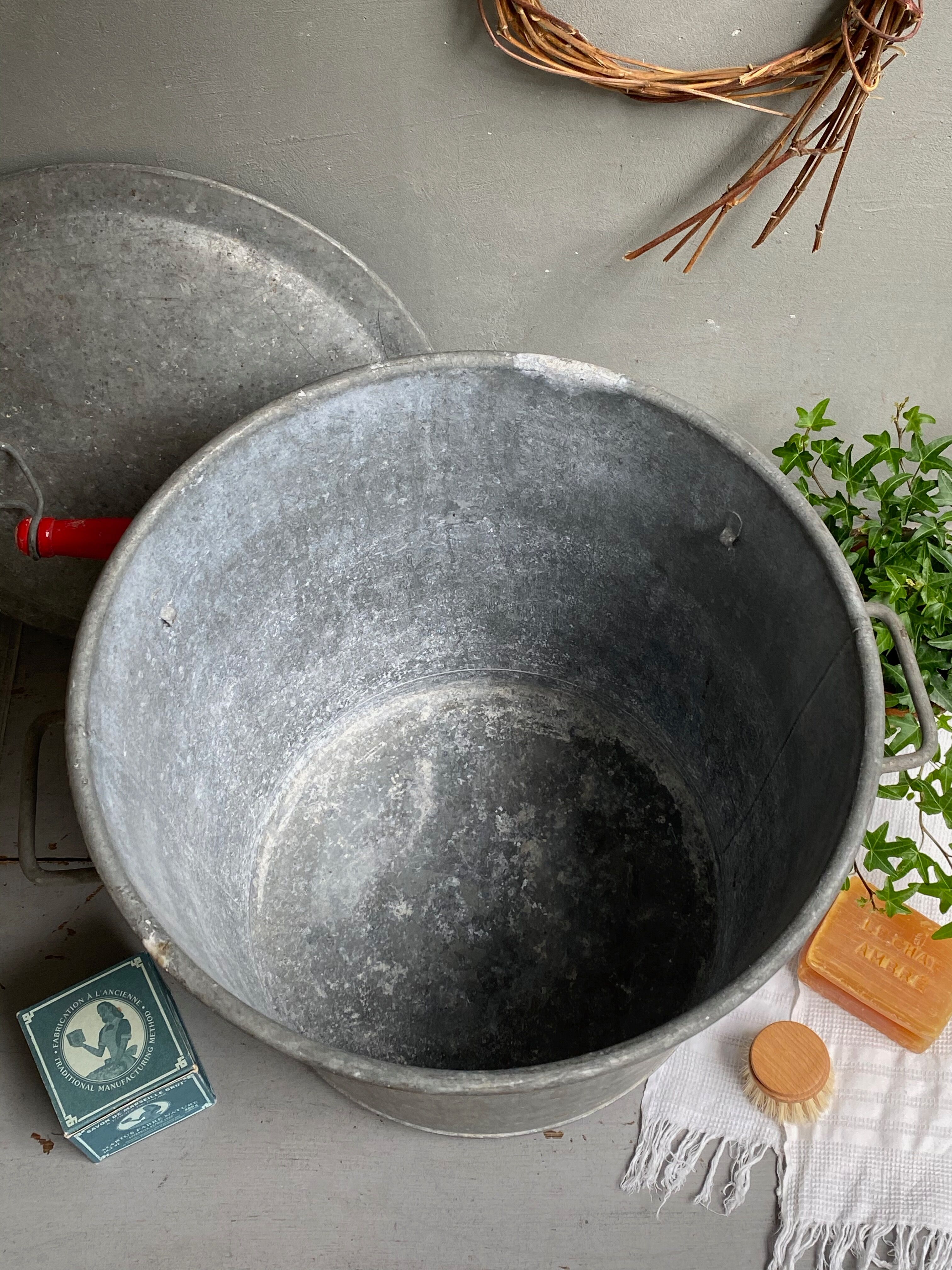 Zinc washing machine