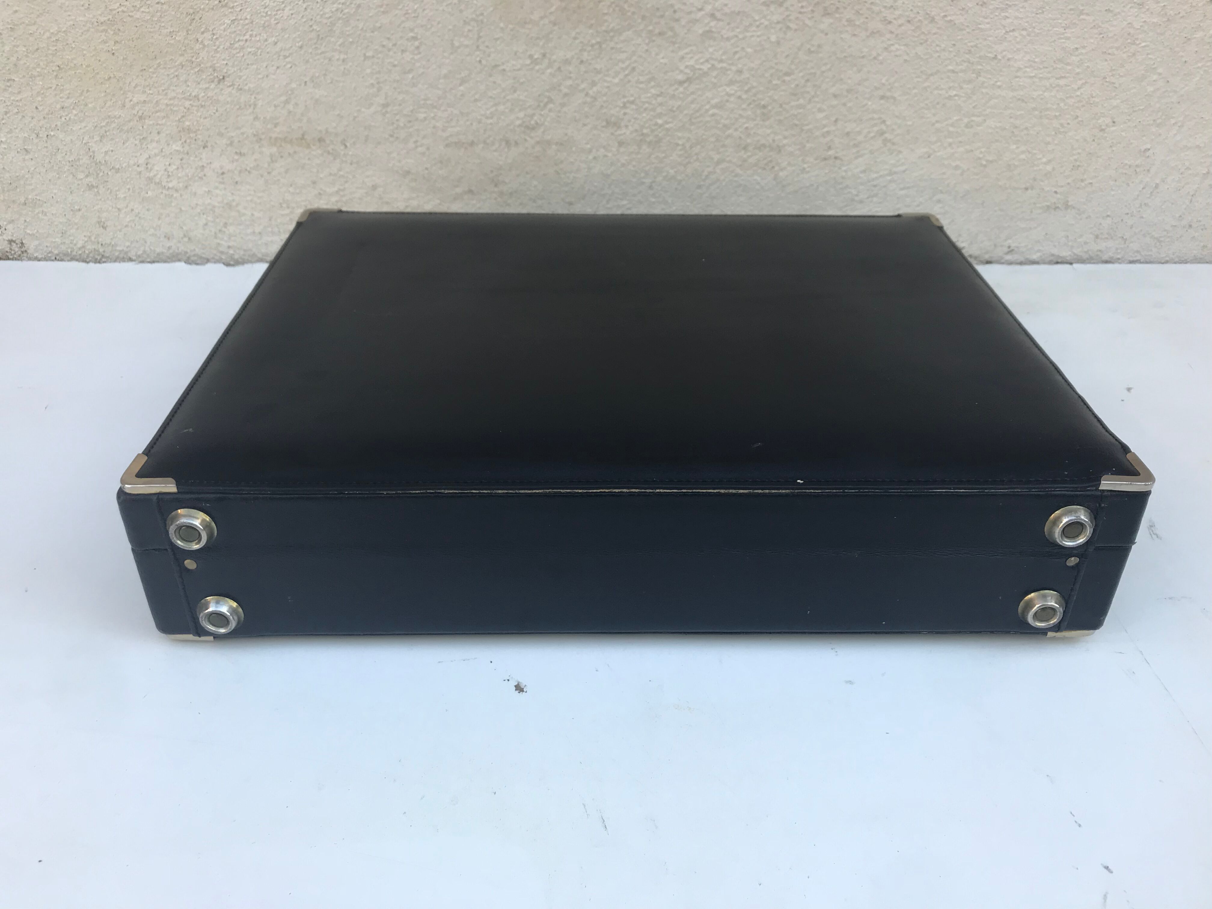 Old travel Gerard Henon leather black briefcase