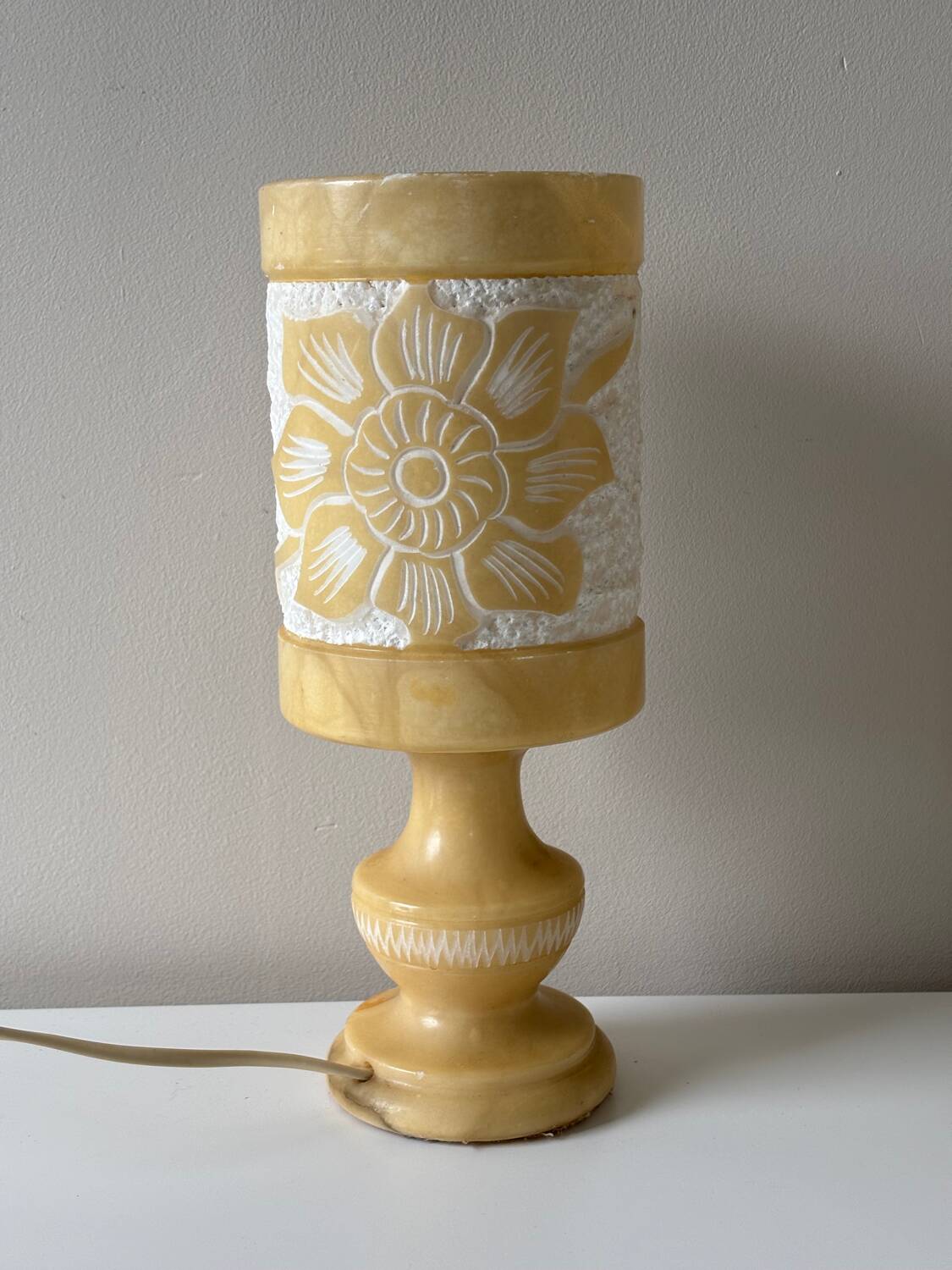 Alabaster lamp