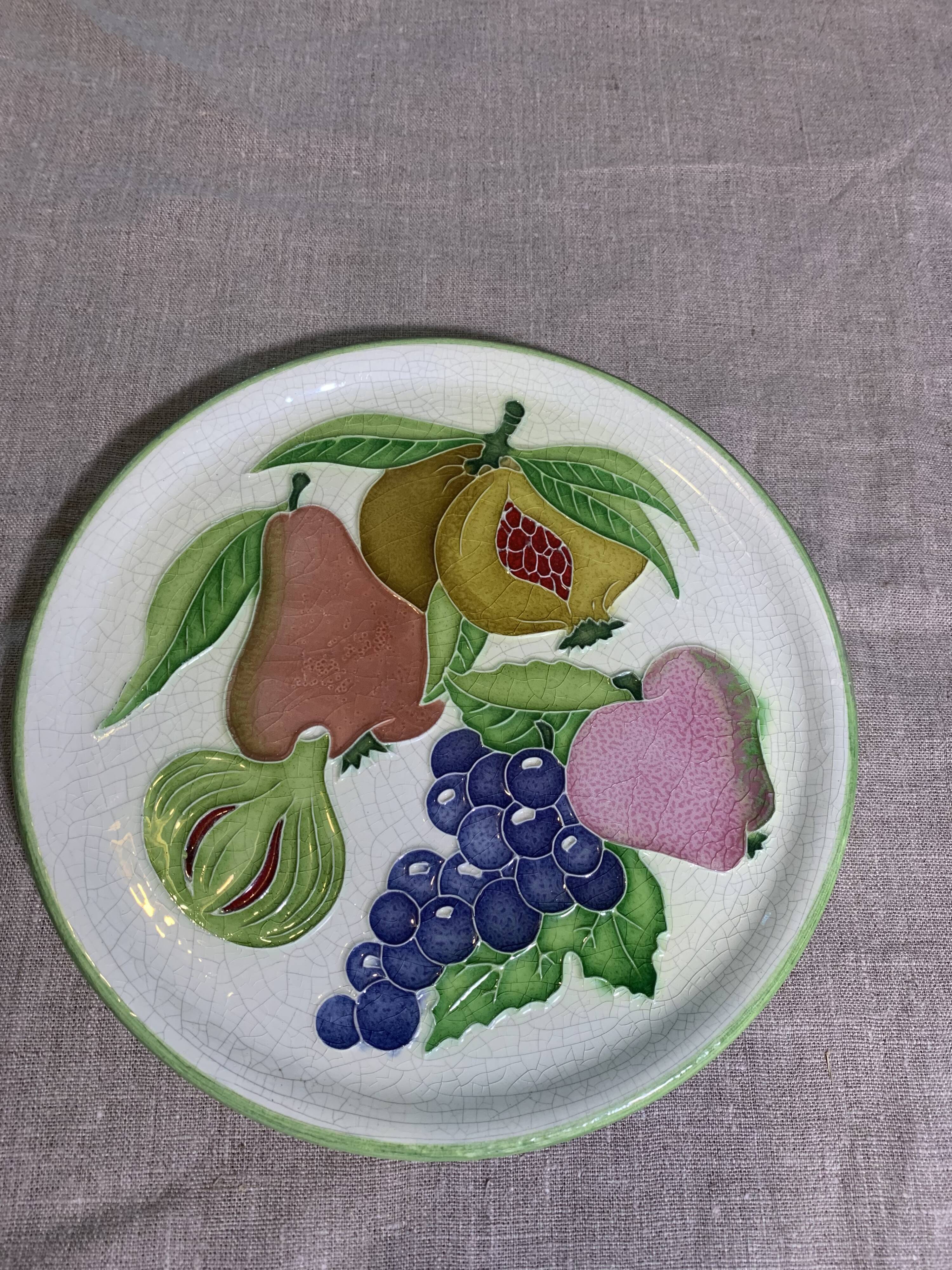 Decorative hanging plate, fruit model, in glazed ceramic